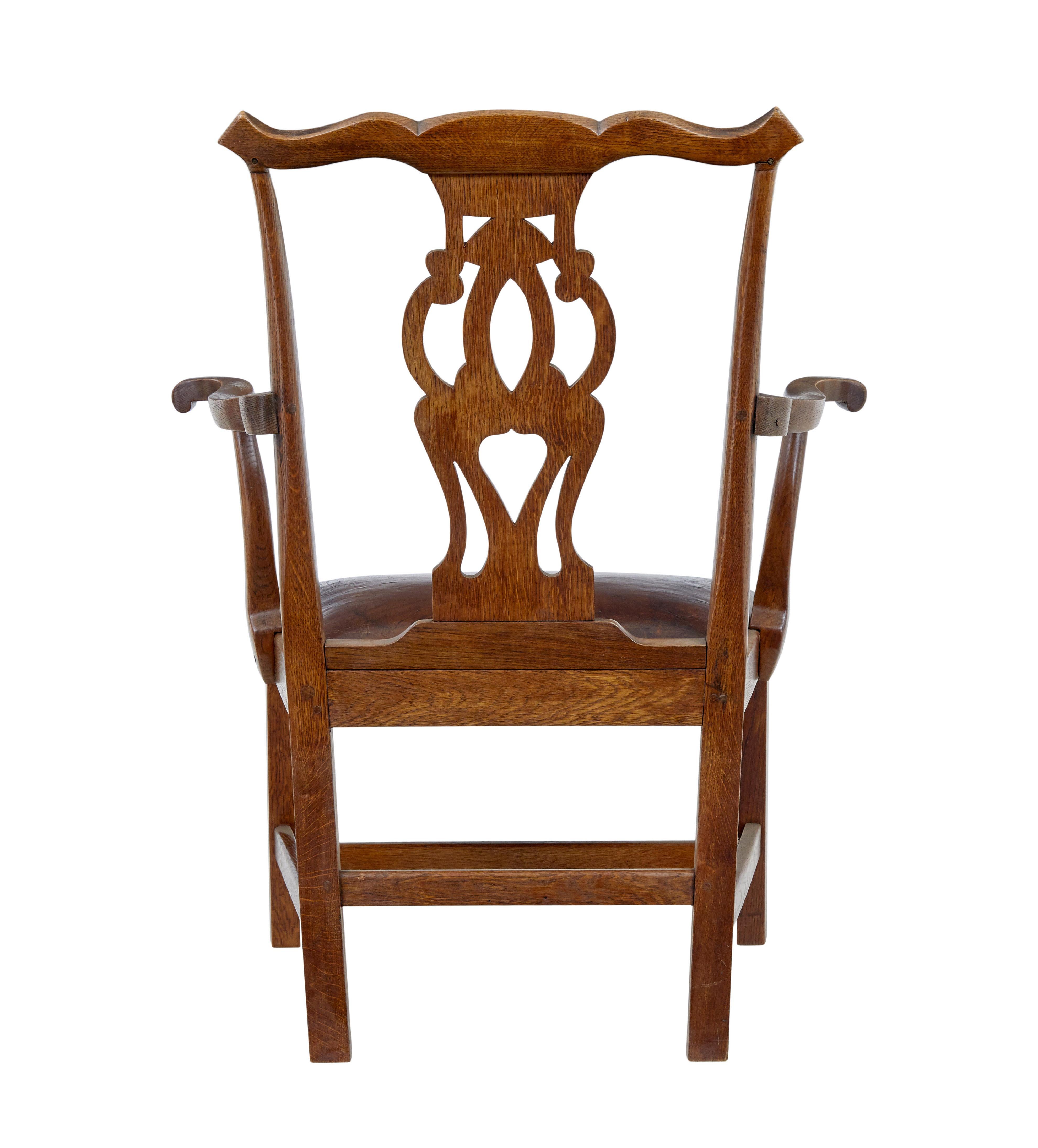 Sculpté à la main 19th century shepherds crook oak armchair en vente