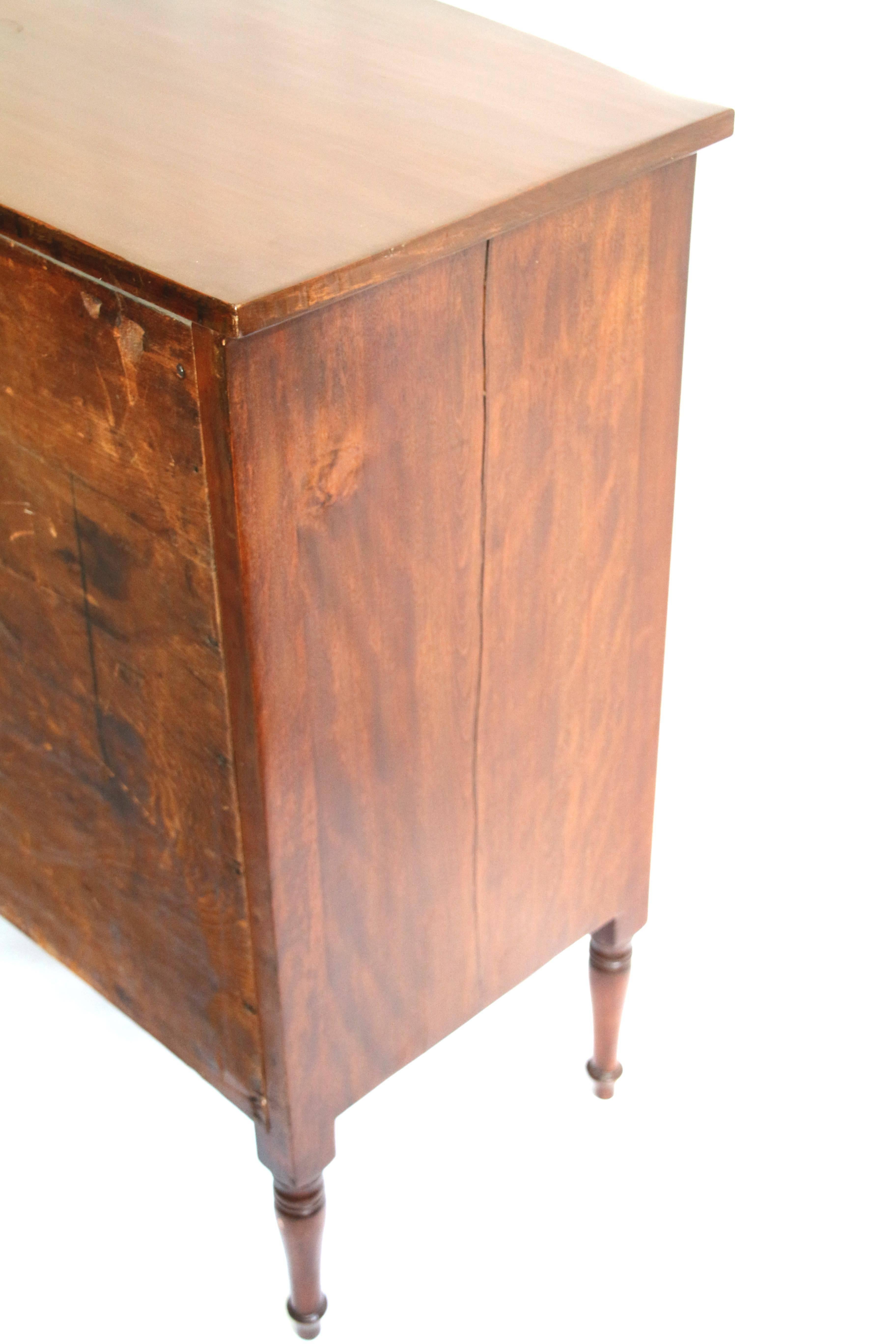 19th Century Sheraton Four-Drawer Inlaid Bowfront Chest of Drawers For Sale 5