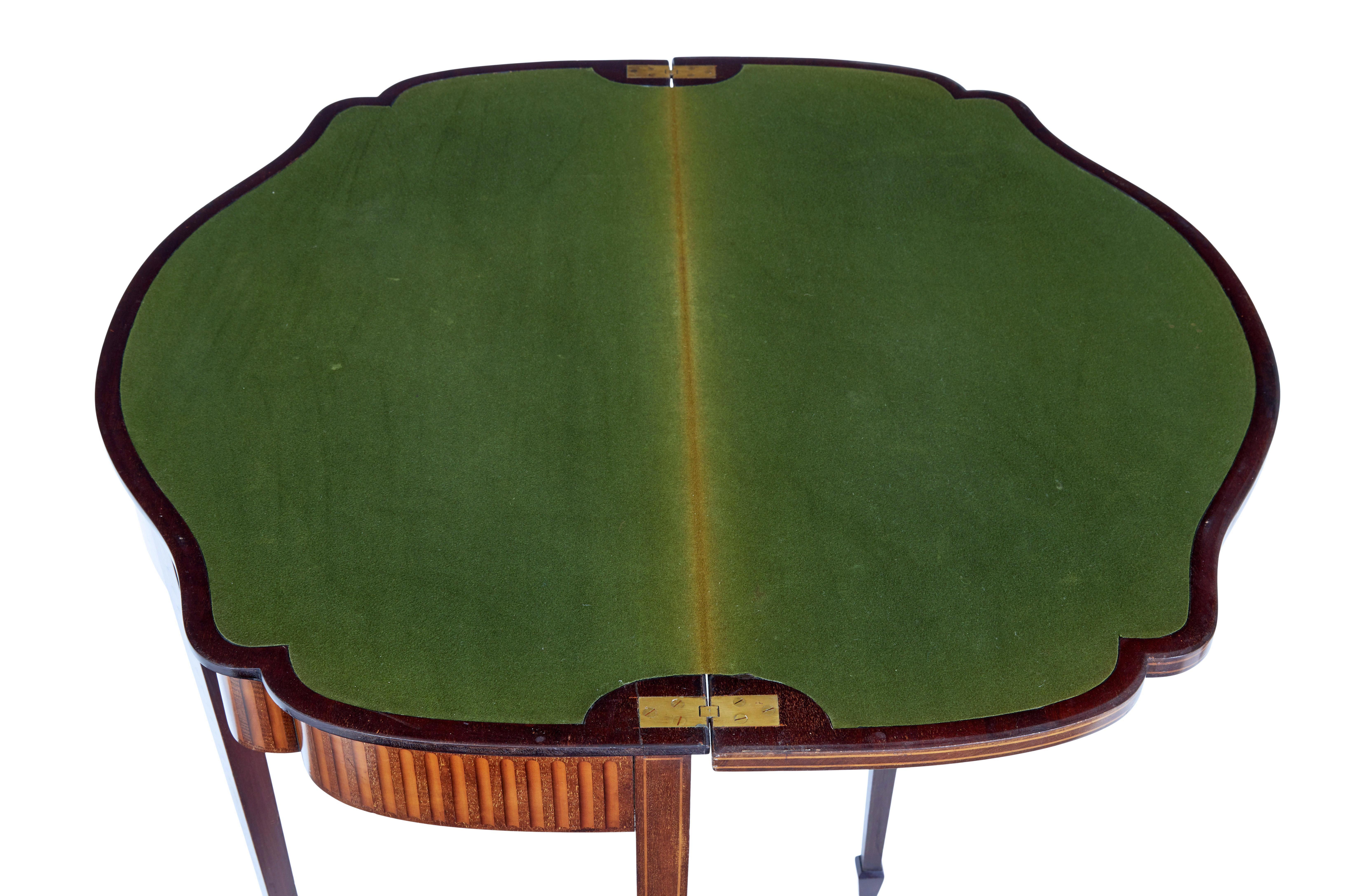 Fait main Table à cartes en acajou marqueté Sheraton Revival du 19e siècle en vente