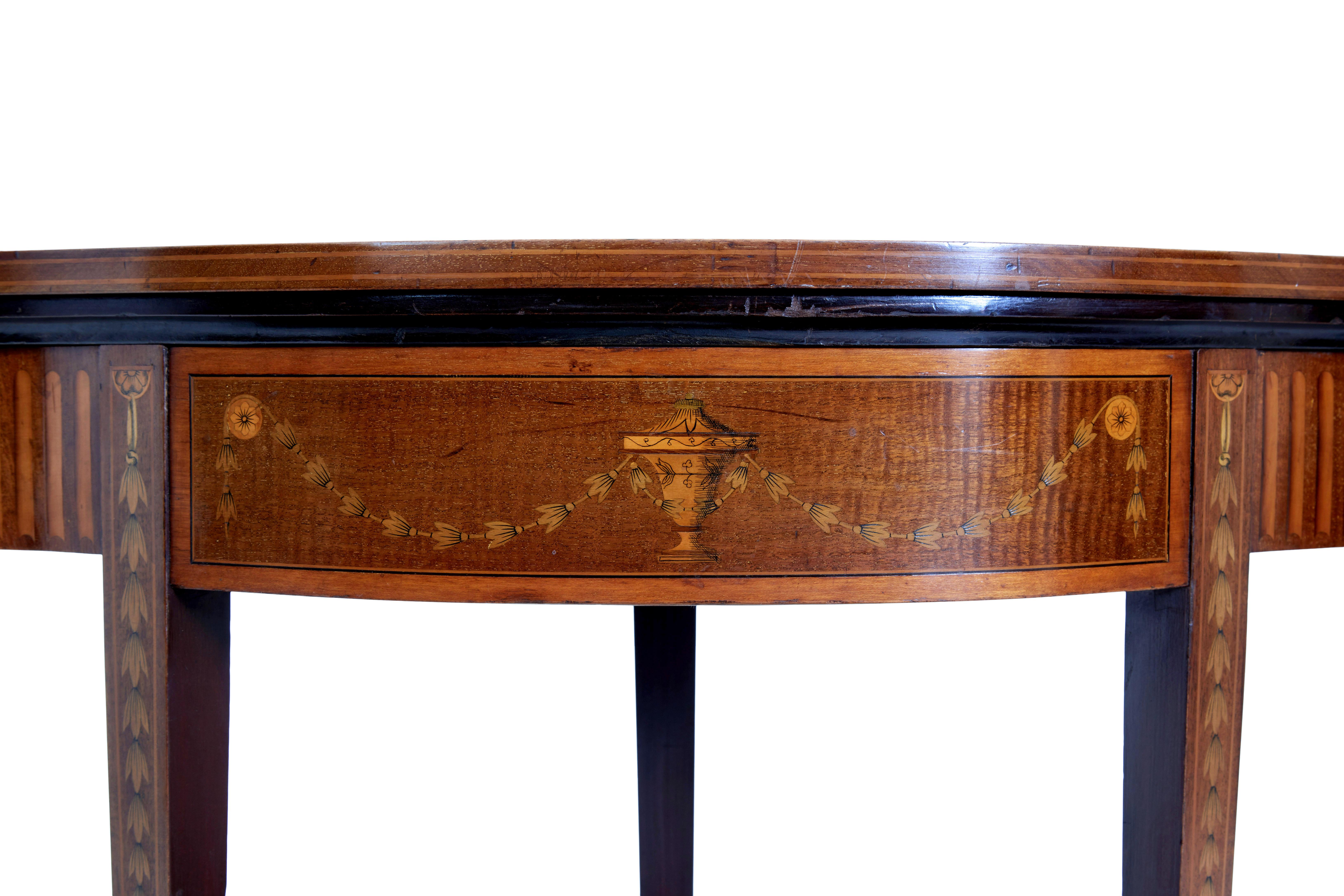 XIXe siècle Table à cartes en acajou marqueté Sheraton Revival du 19e siècle en vente