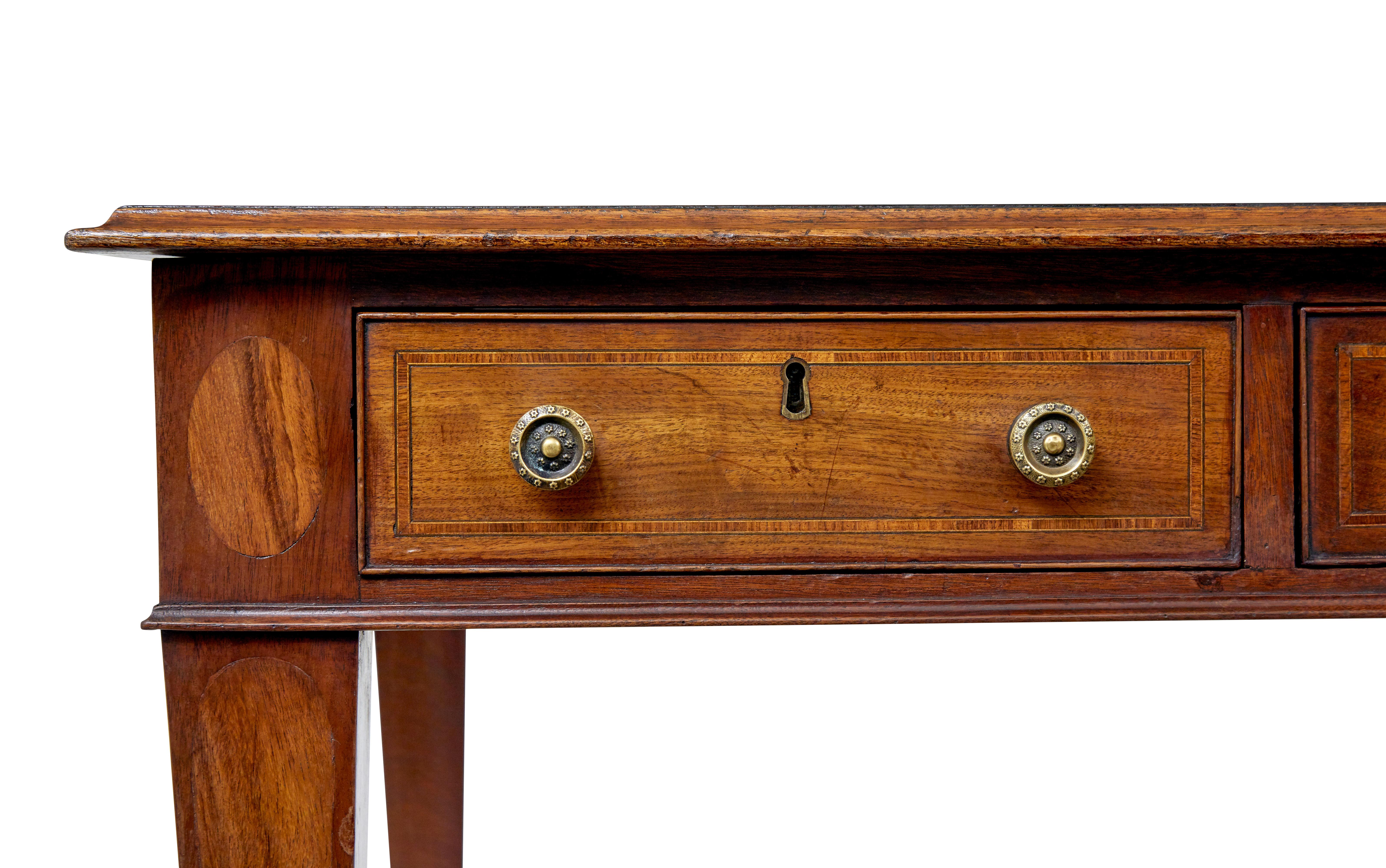 Laiton 19th century Sheraton revival leather top library table en vente