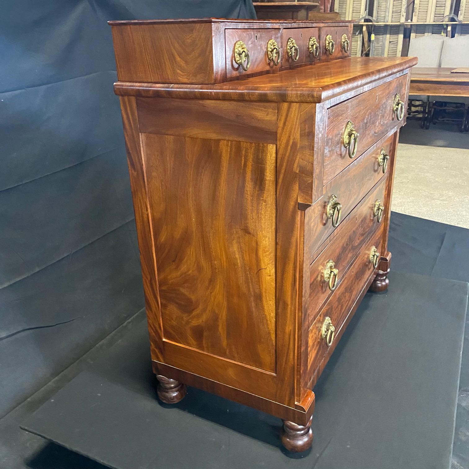 19th Century Sheraton Step Back Burled Mahogany Seven Drawer Chest of Drawers For Sale 2