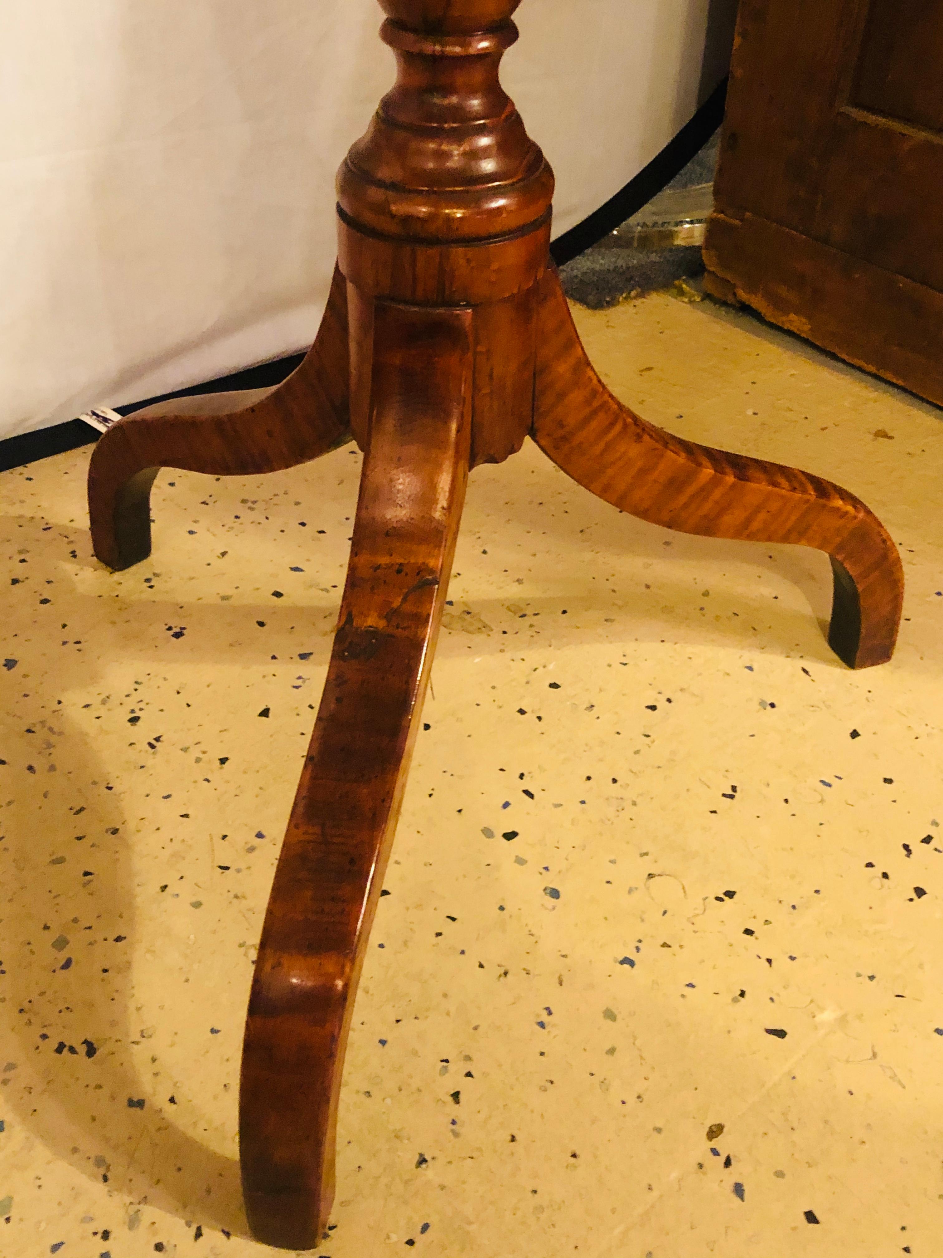 Spider Leg Candlestand in Tiger Maple Circa 1820 4