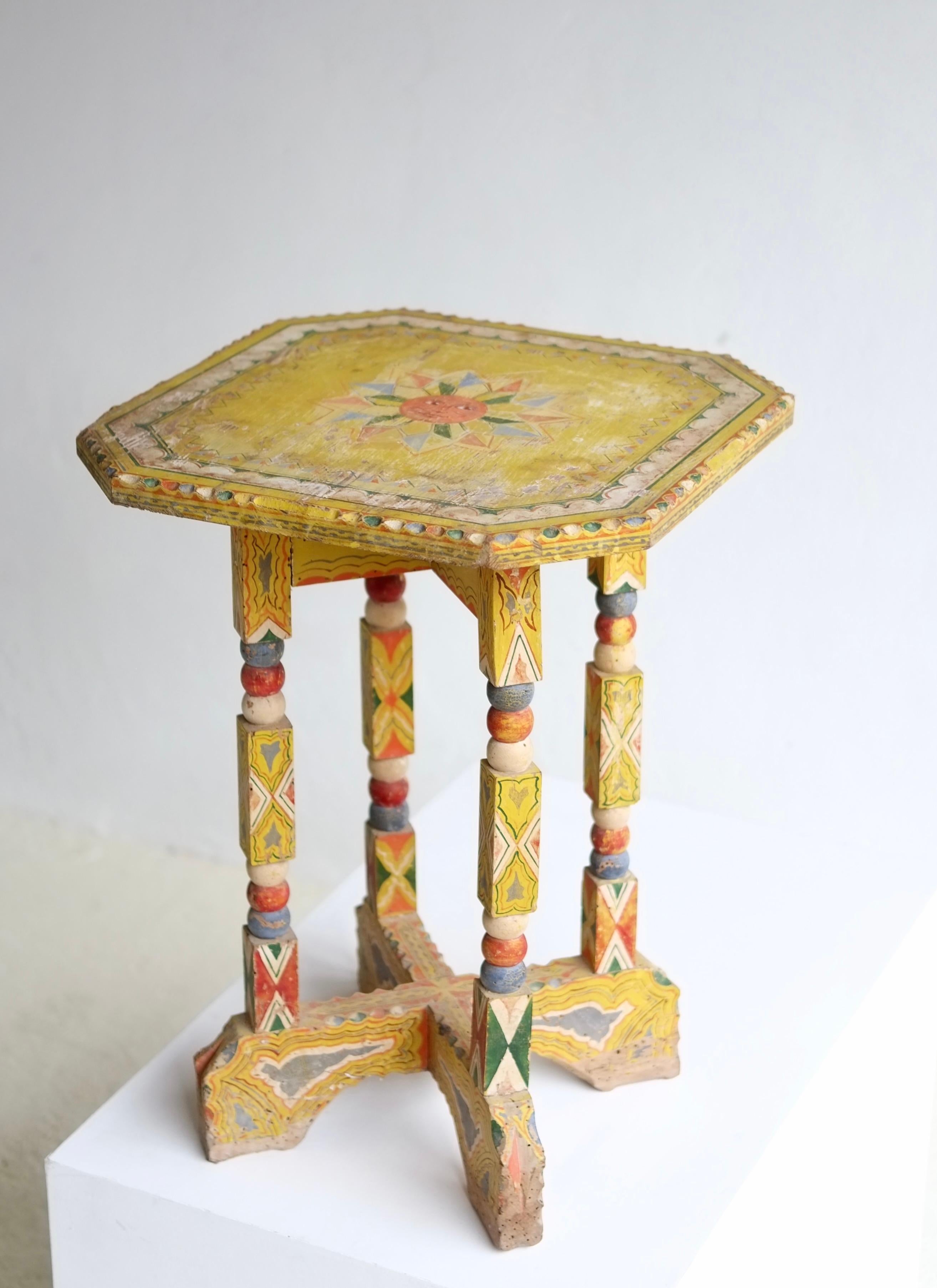 19th Century Sicilian Folk Art Side Table In Good Condition In London, GB