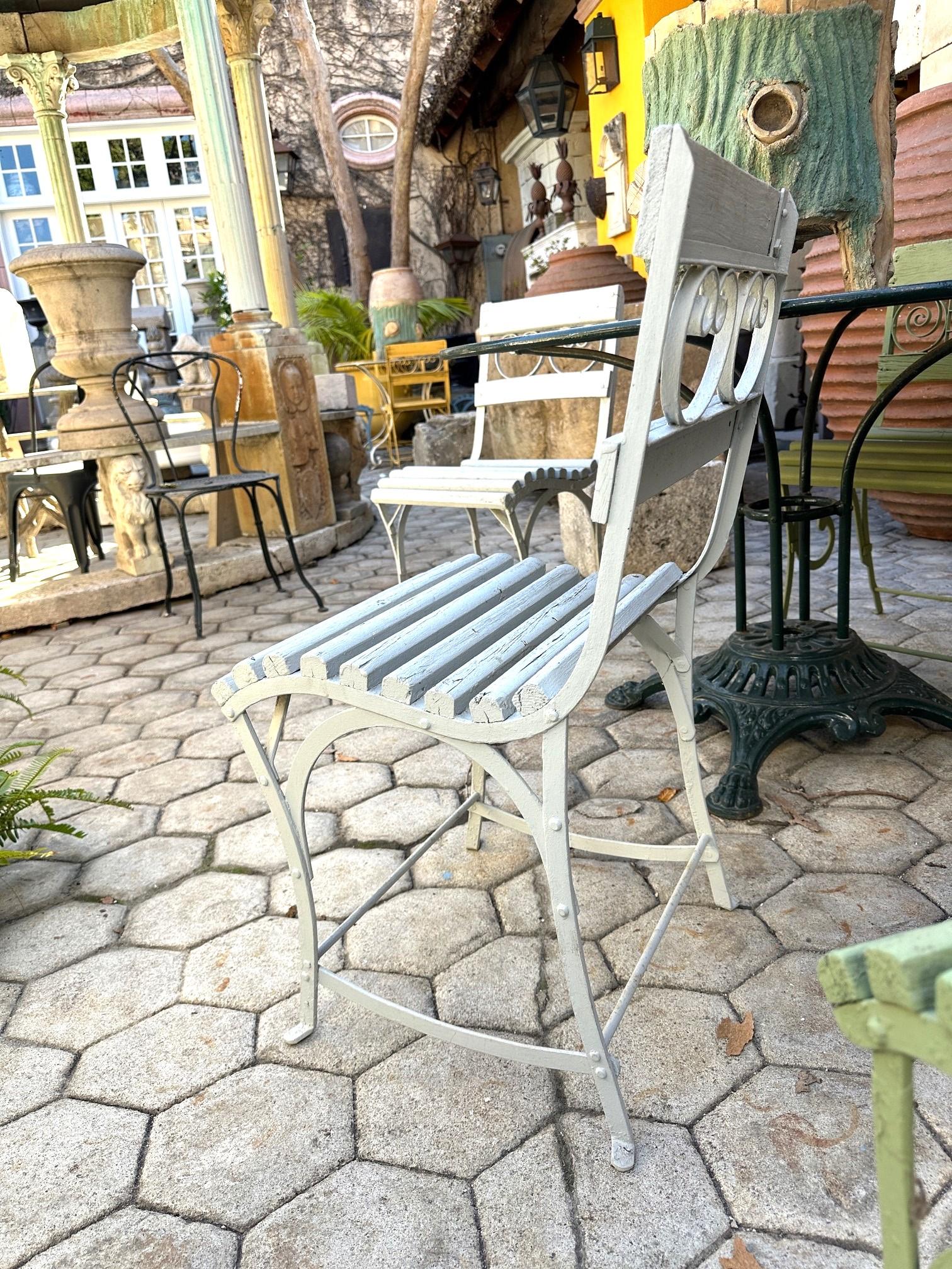 Fatto a mano Century Side Handmade Garden Table Chairs Furniture Ferro e Wood Antique LA in vendita