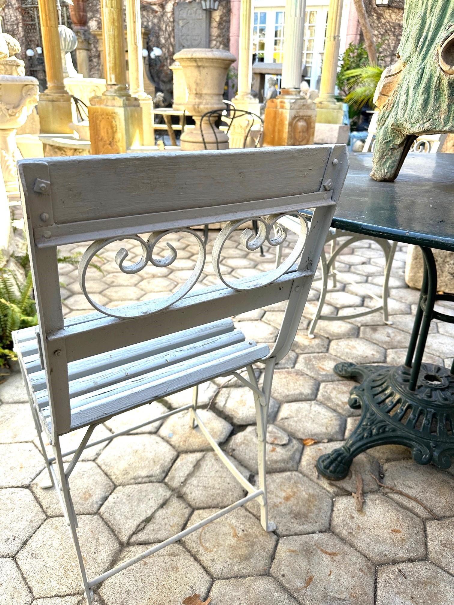 XIX secolo Century Side Handmade Garden Table Chairs Furniture Ferro e Wood Antique LA in vendita