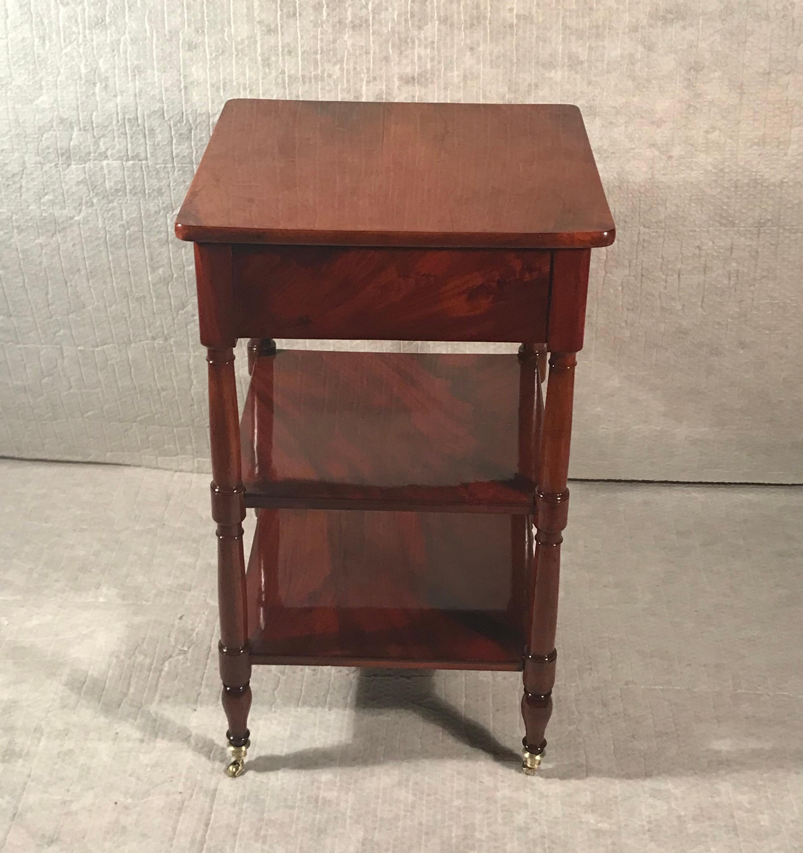 19th century Side Table with Shelves, Germany 19th century In Good Condition For Sale In Leimen, DE