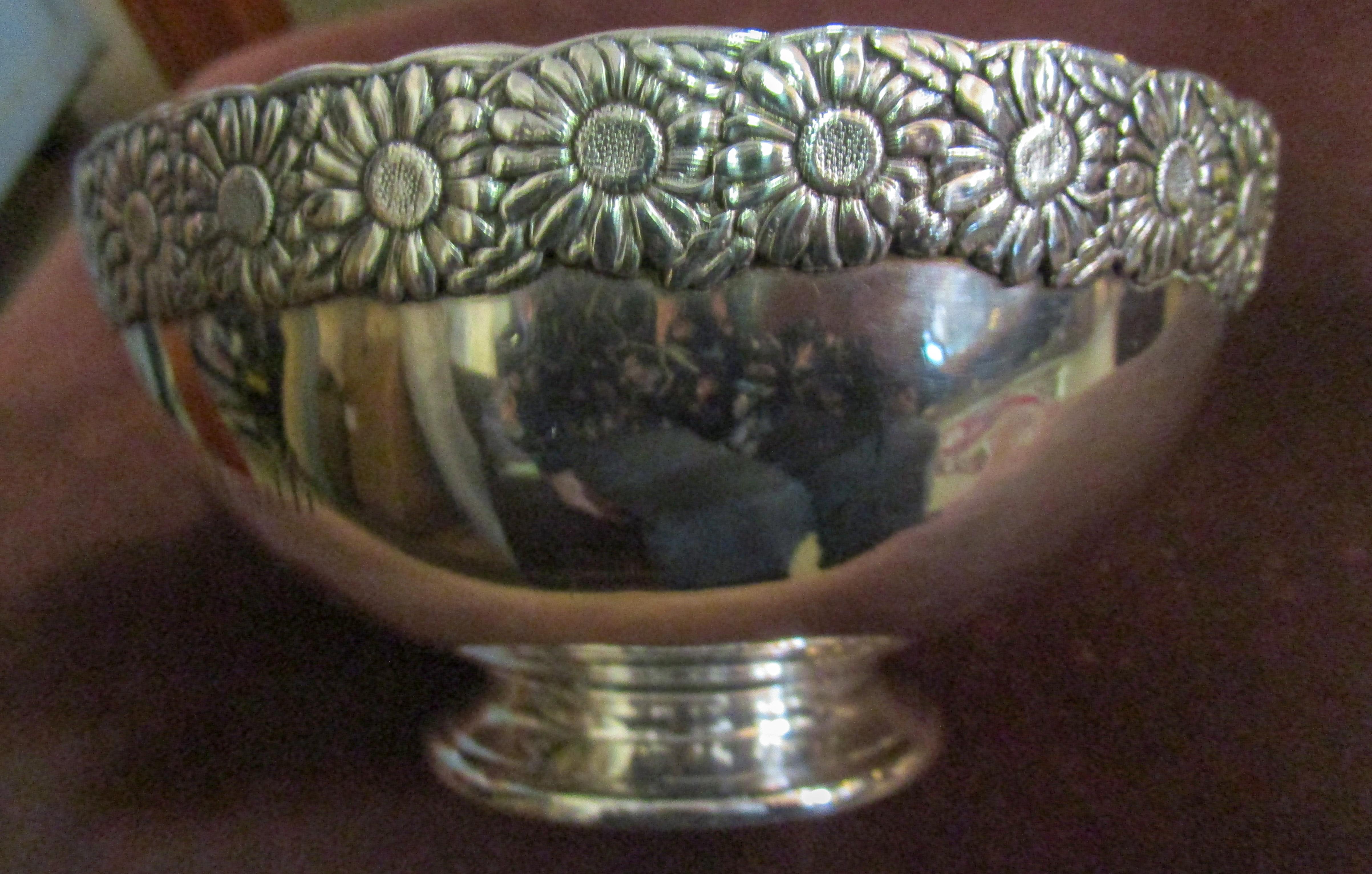 Late Victorian 19th Century Signed Tiffany Vine Pattern Sterling Silver Bowl For Sale