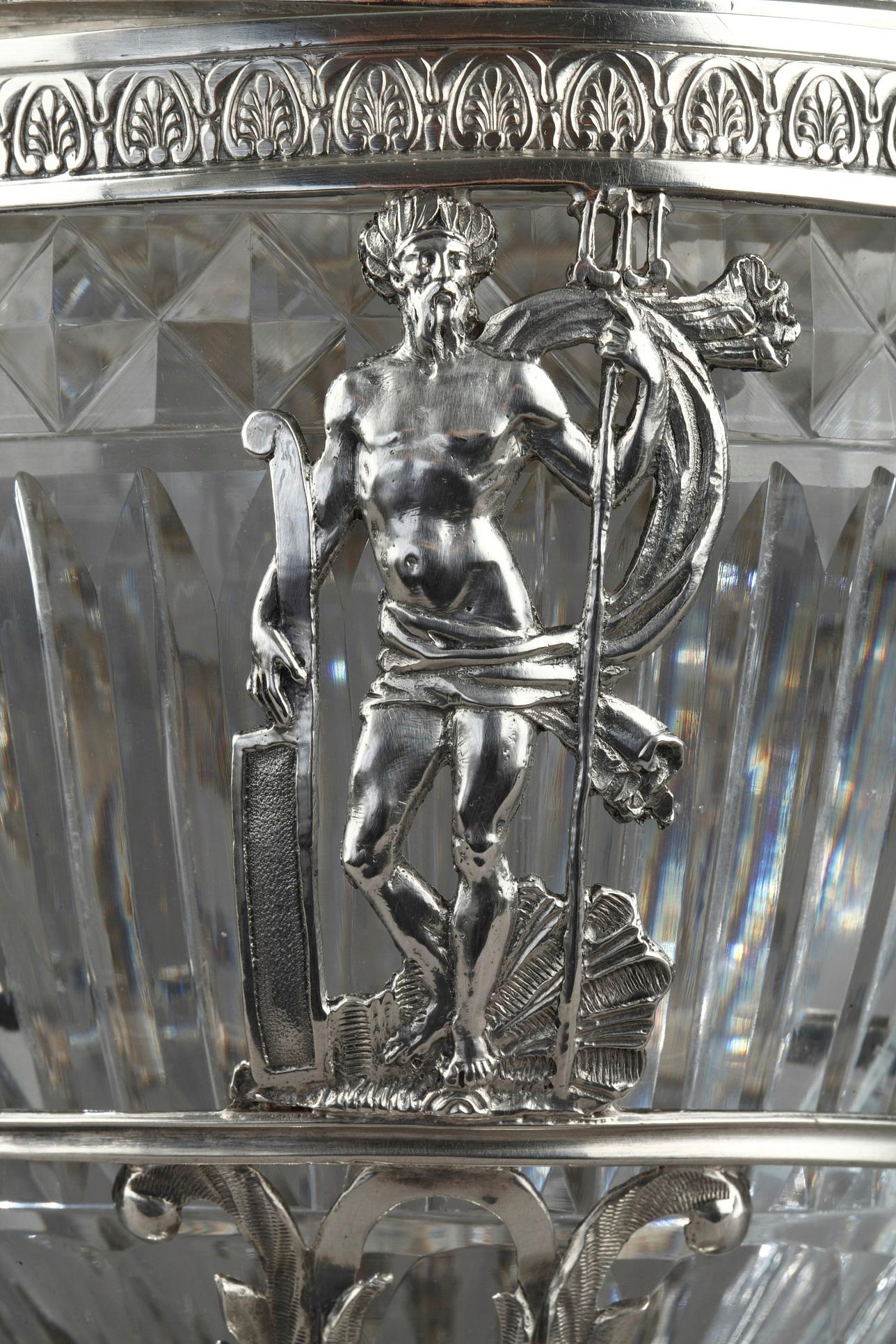Empire Bonbonnière en argent et cristal taillé du 19e siècle en vente