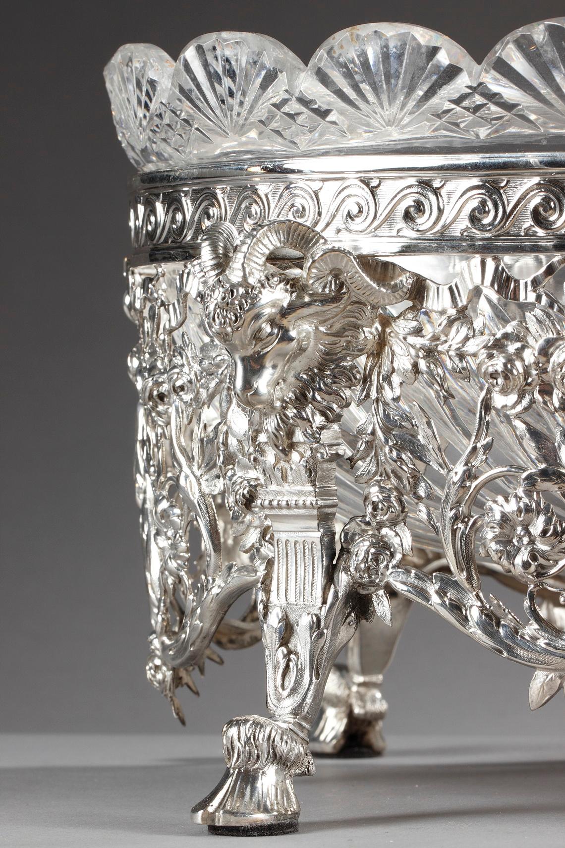 Jardinire aus Silber und geschliffenem Kristall aus dem 19. Jahrhundert (Spätes 19. Jahrhundert) im Angebot