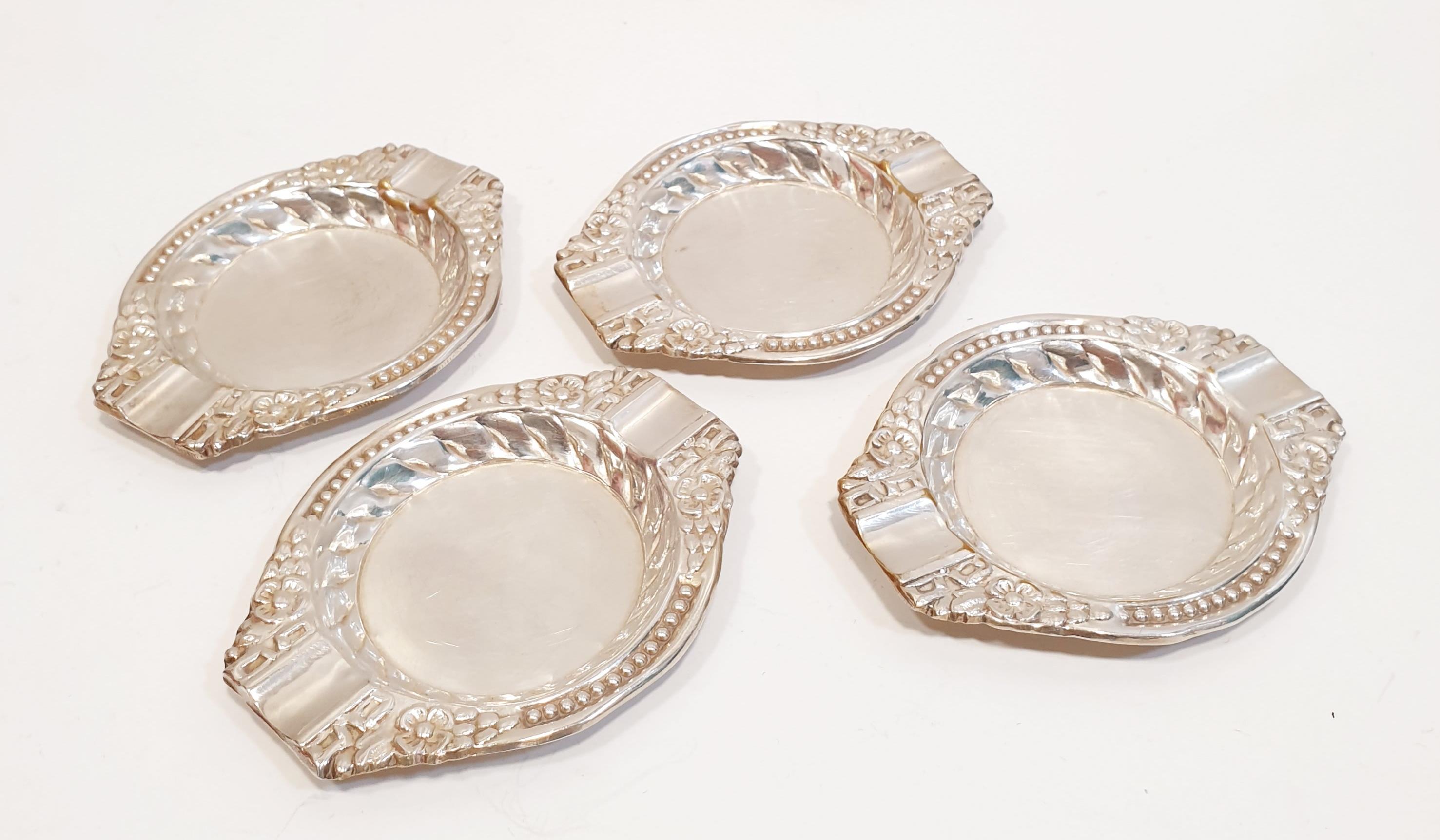 19th century silver ashtray set of 4

PRADERA is a second generation of a family run business jewelers of reference in Spain, with a rich track record being official distributers of prime European jewelry brands like Chanel, Baccarat, Pomellato,