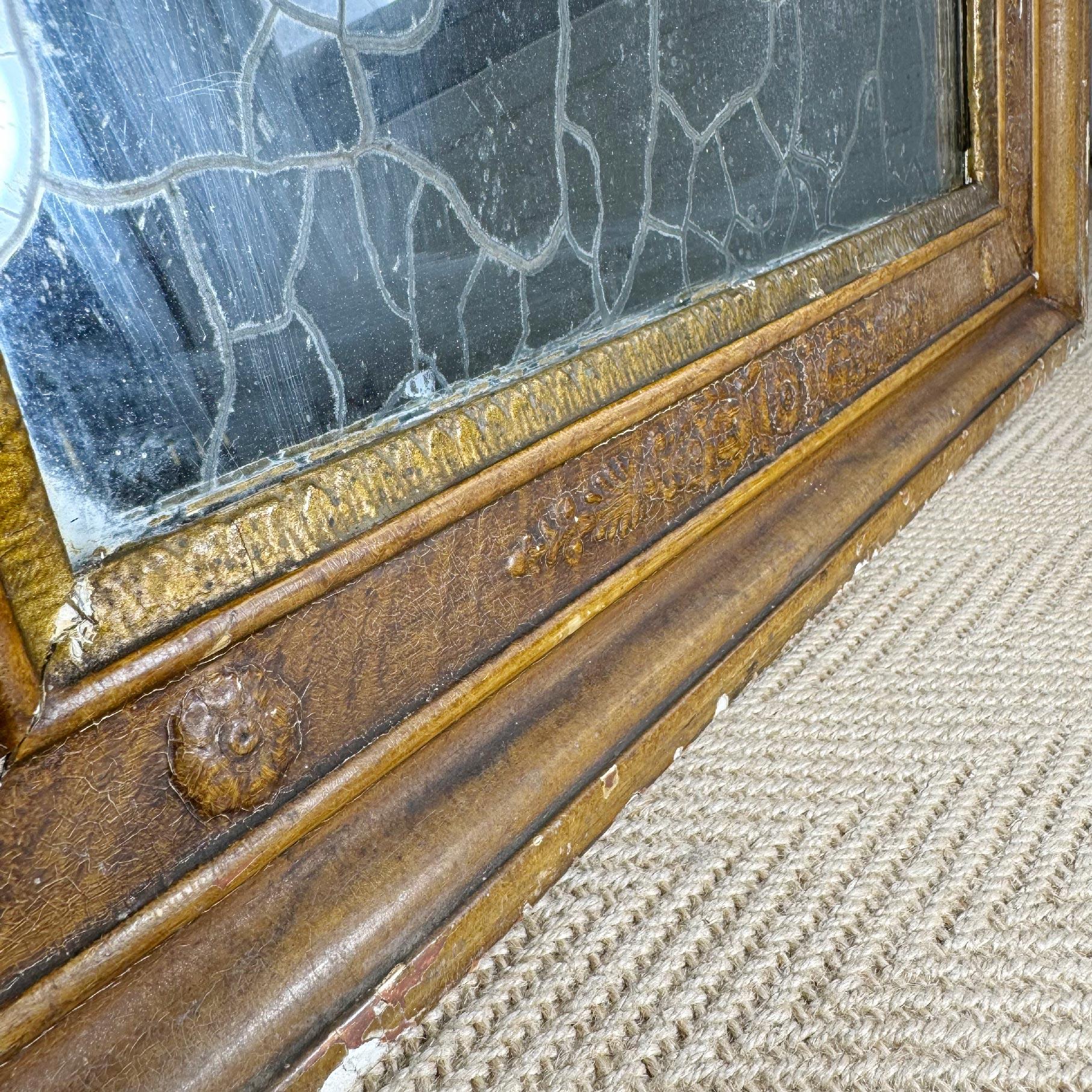 Specchio in legno dorato con sfondo in argento e volpe del XIX secolo in vendita 5