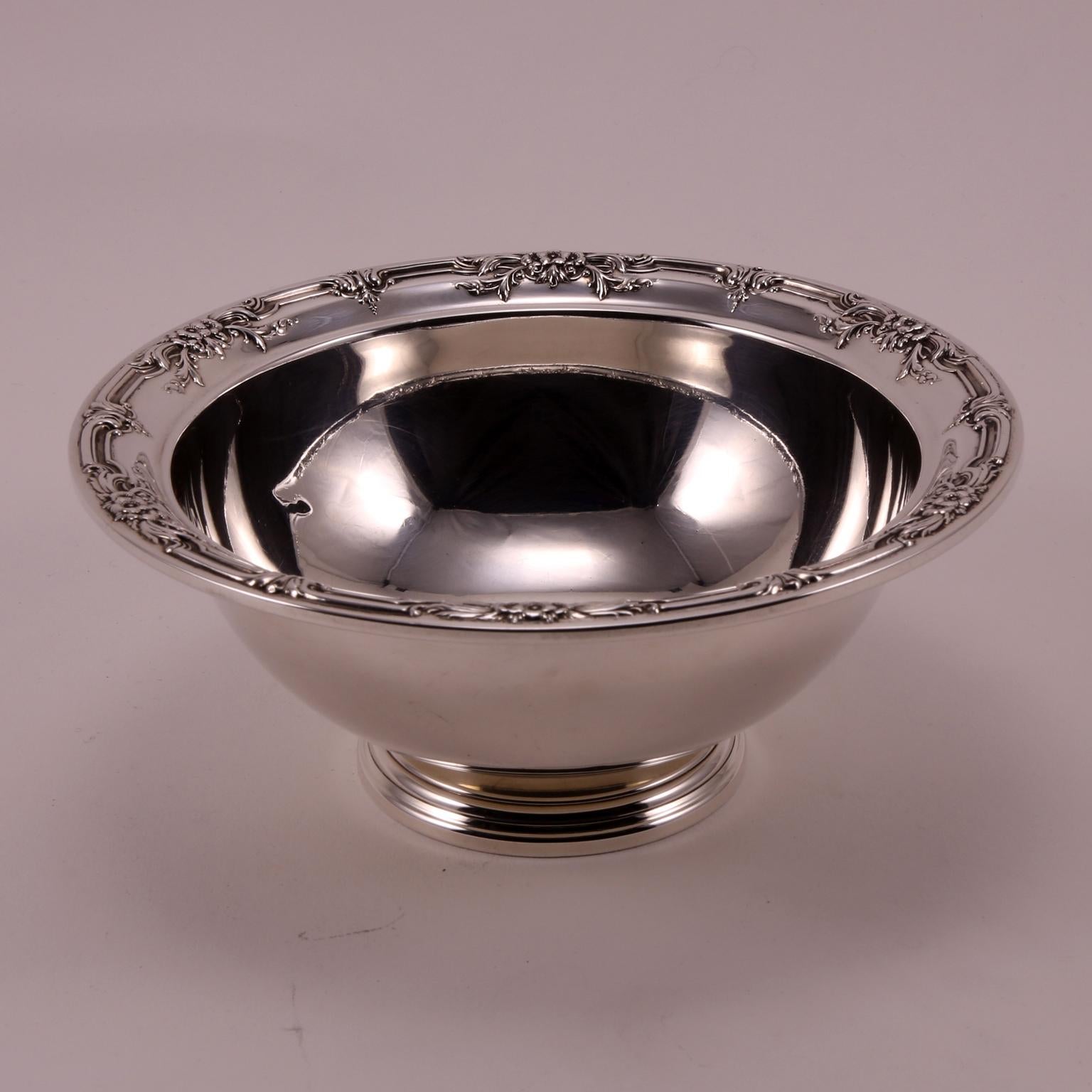19th Century Silver Bowl Decorated with Flowers and Branches im Angebot 2