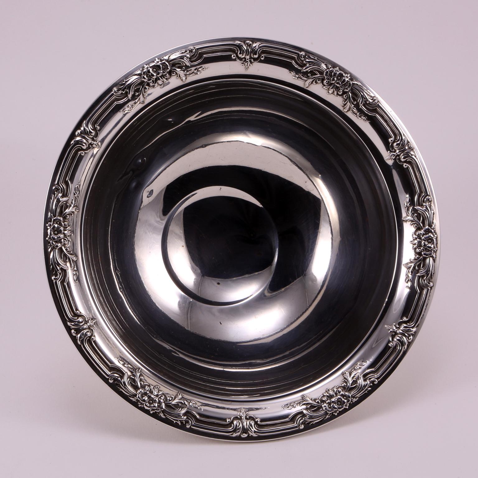 Art Nouveau 19th Century Silver Bowl Decorated with Flowers and Branches For Sale