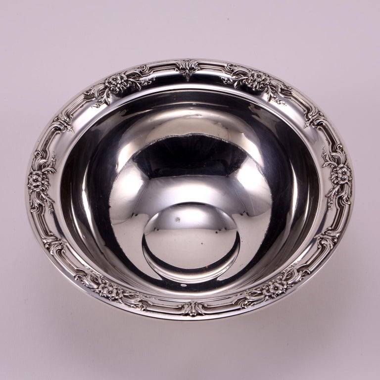 19th Century Silver Bowl Decorated with Flowers and Branches For Sale