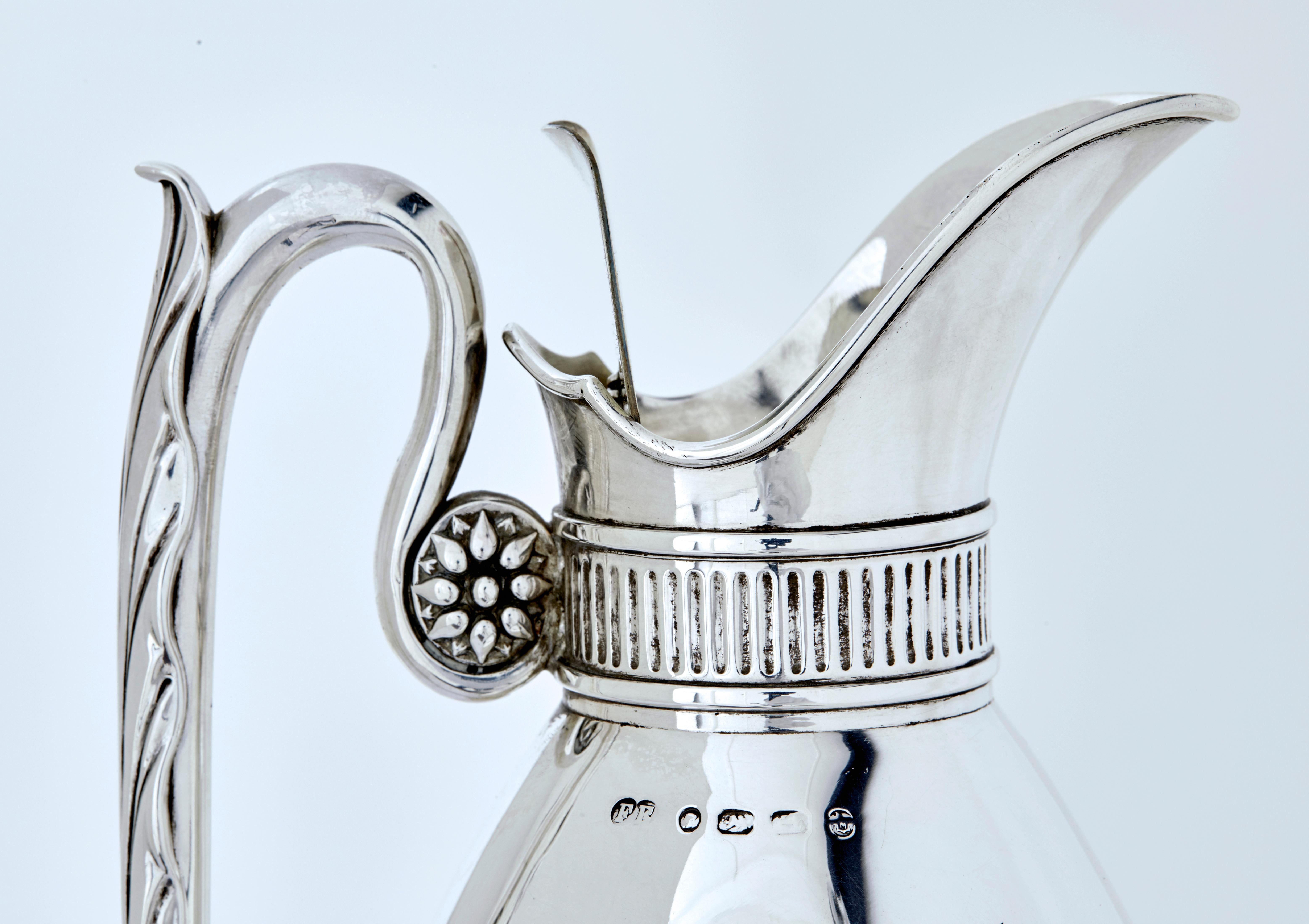 19th century silver claret jug by Frederick Elkington (Radiert) im Angebot