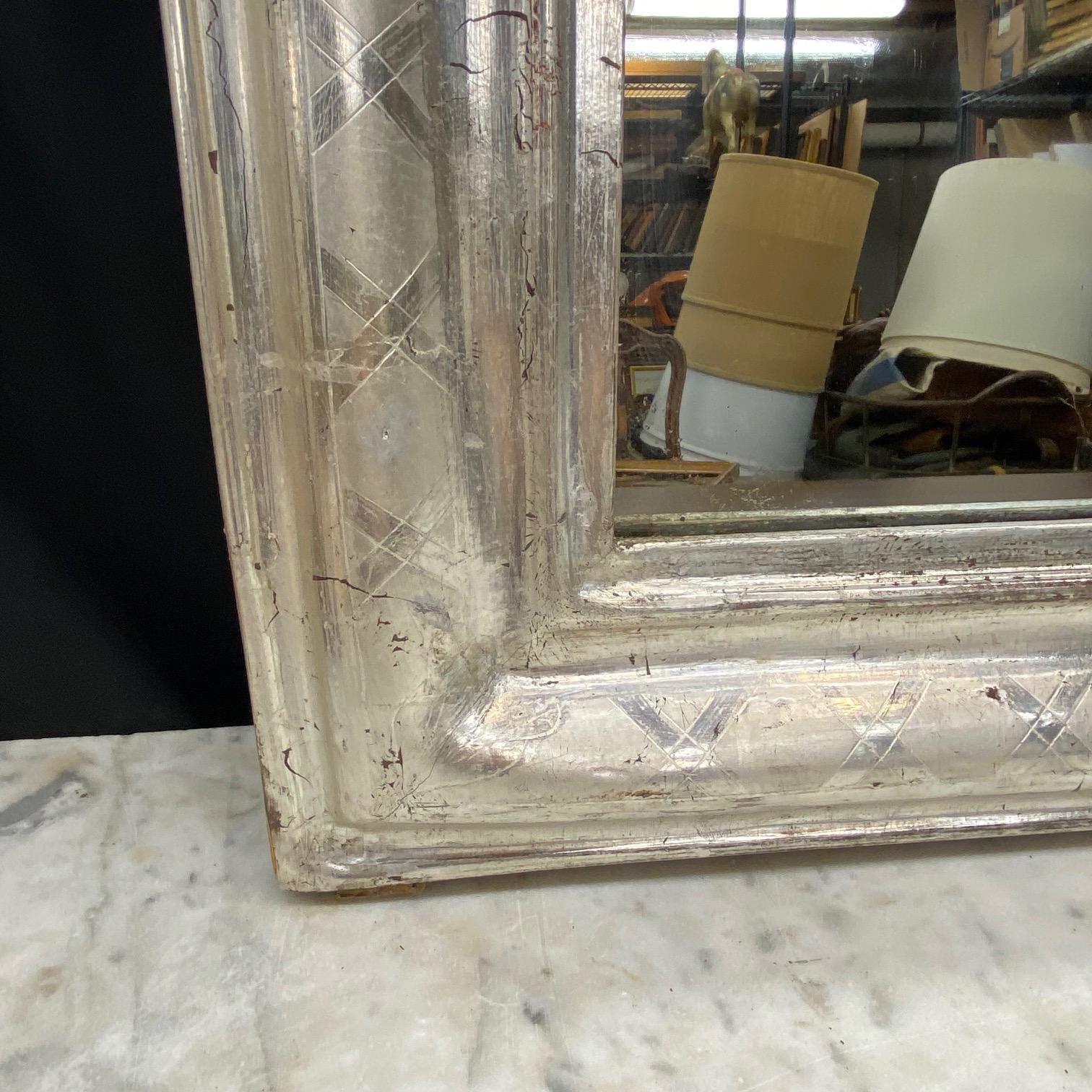 Espejo Louis Philippe del siglo XIX de plata dorada con precioso dibujo de diamantes en Bueno estado para la venta en Hopewell, NJ