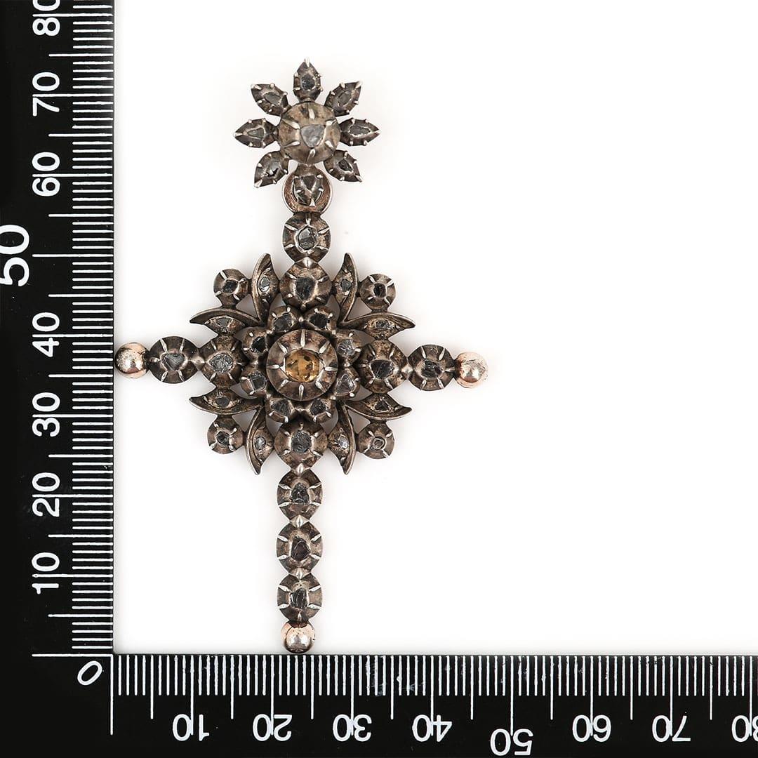 19th Century Silver Gilt Rose Cut Diamond Flemish Cross, Circa 1860 4