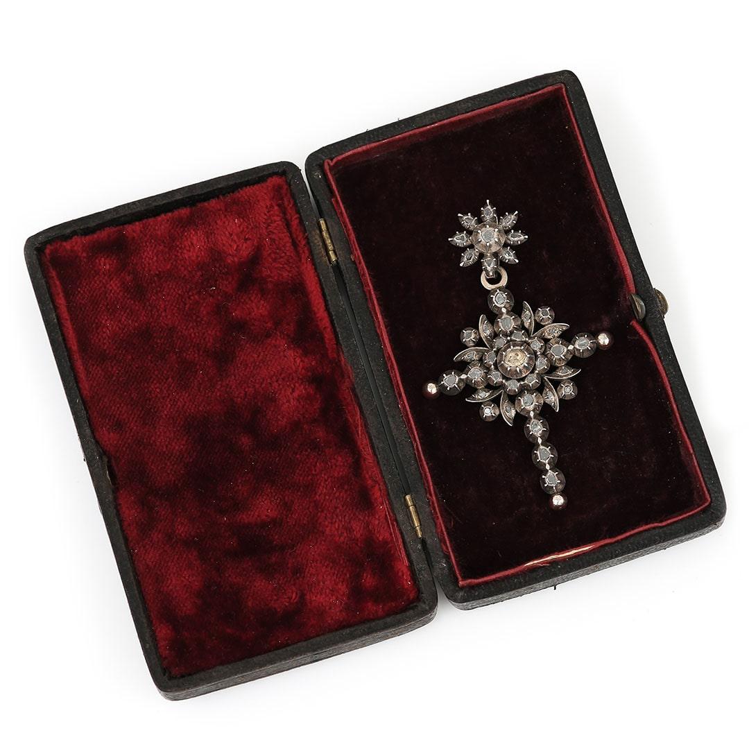 19th Century Silver Gilt Rose Cut Diamond Flemish Cross, Circa 1860 5
