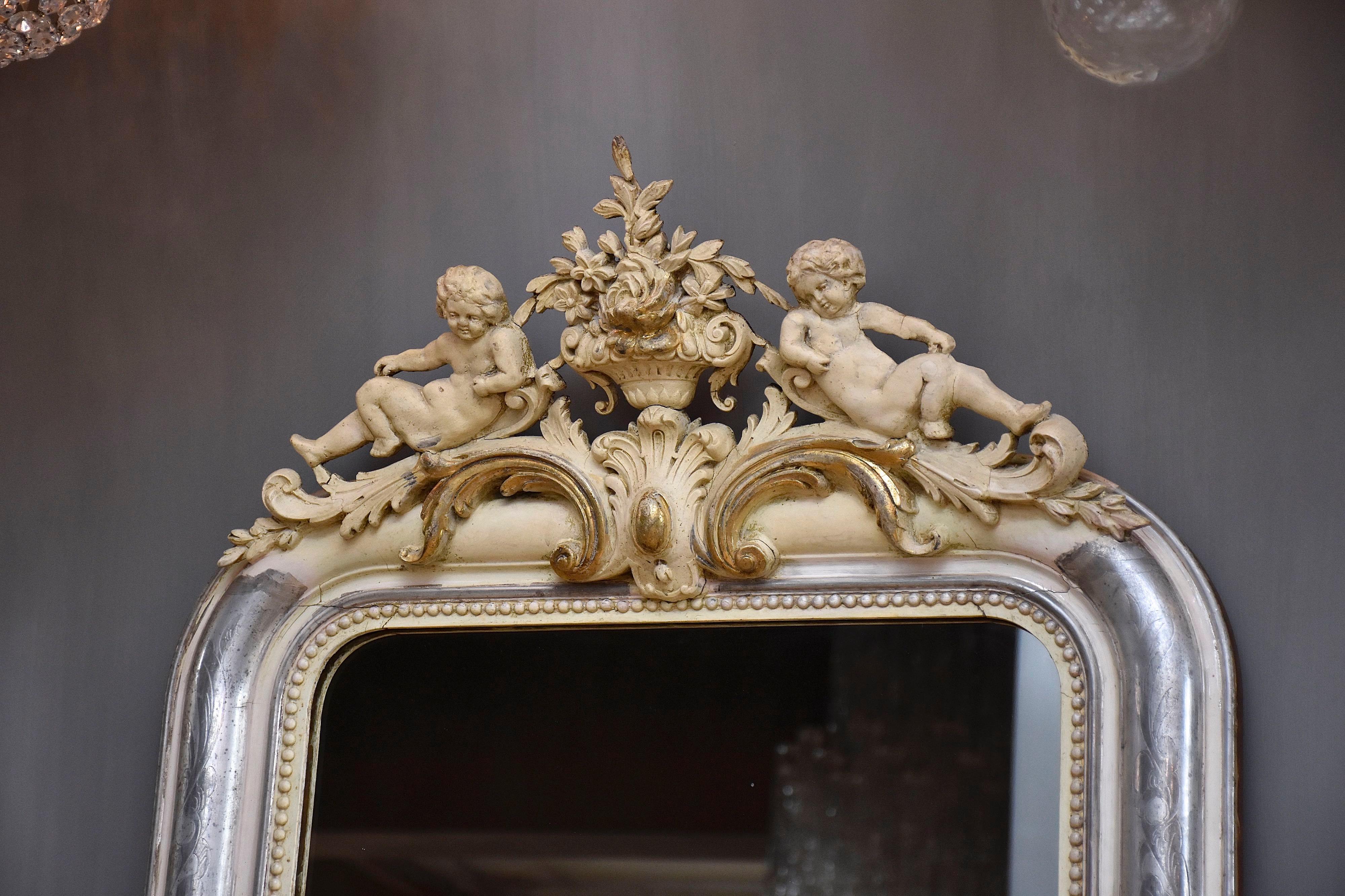 Louis Philippe 19th century silver leaf gilt mirror Louis Philipe with putti For Sale