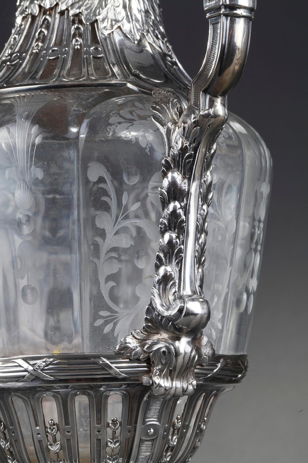 19th Century Silver Pair of Ewer and Crystal Engraved For Sale 12