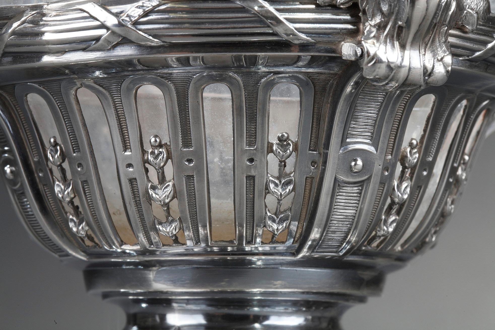 19th Century Silver Pair of Ewer and Crystal Engraved For Sale 14
