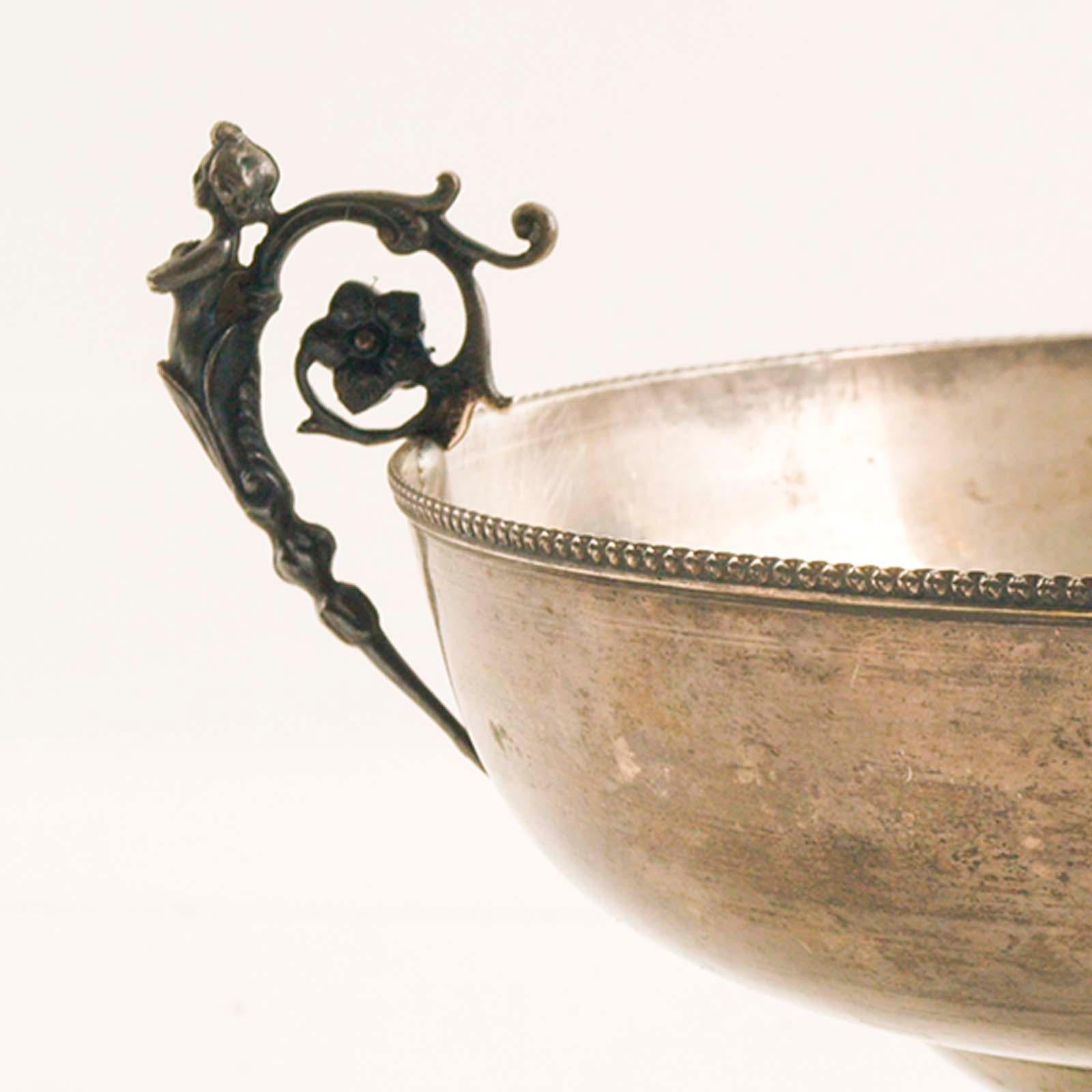 Centro de mesa de plata del siglo XIX Italiano en venta