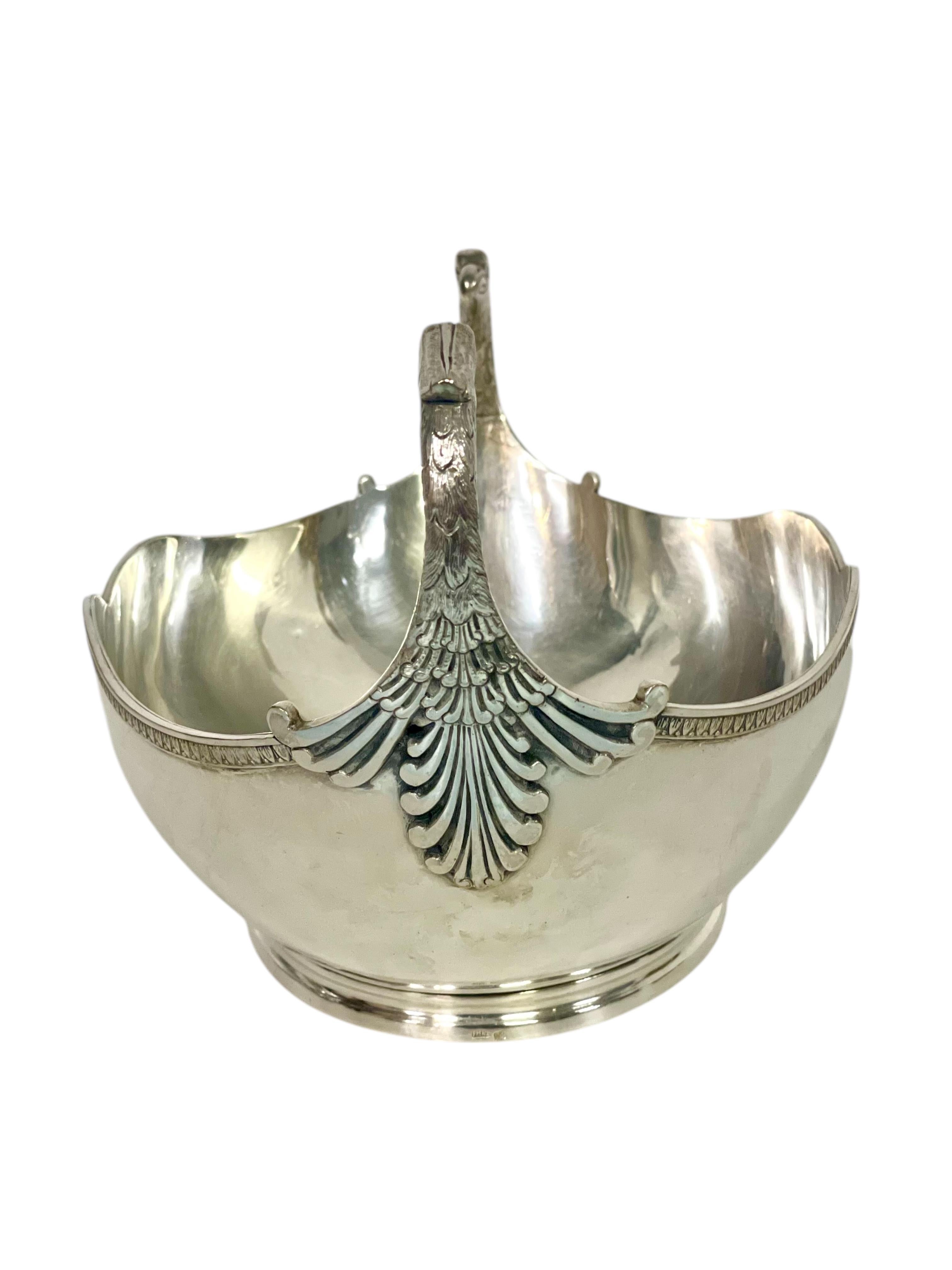 Versilberter Korb mit Adlergriffen aus dem 19. (Französisch) im Angebot