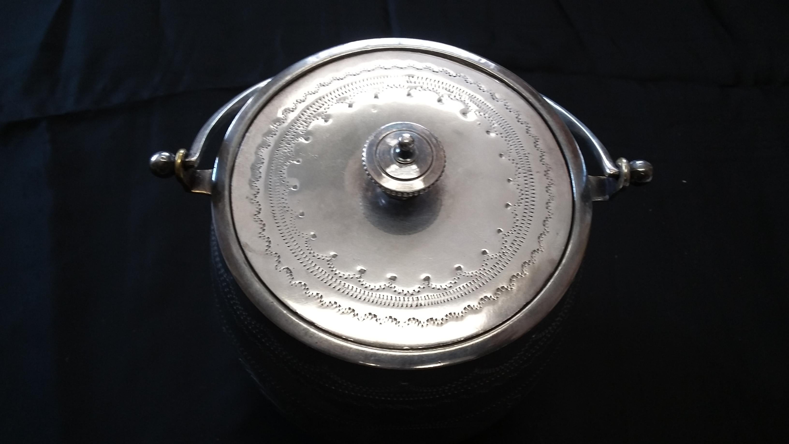 English 19th Century Silver Plated Biscuit Barrel For Sale