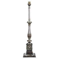 Lampe de table à colonne corinthienne du XIXe siècle, plaquée d'argent