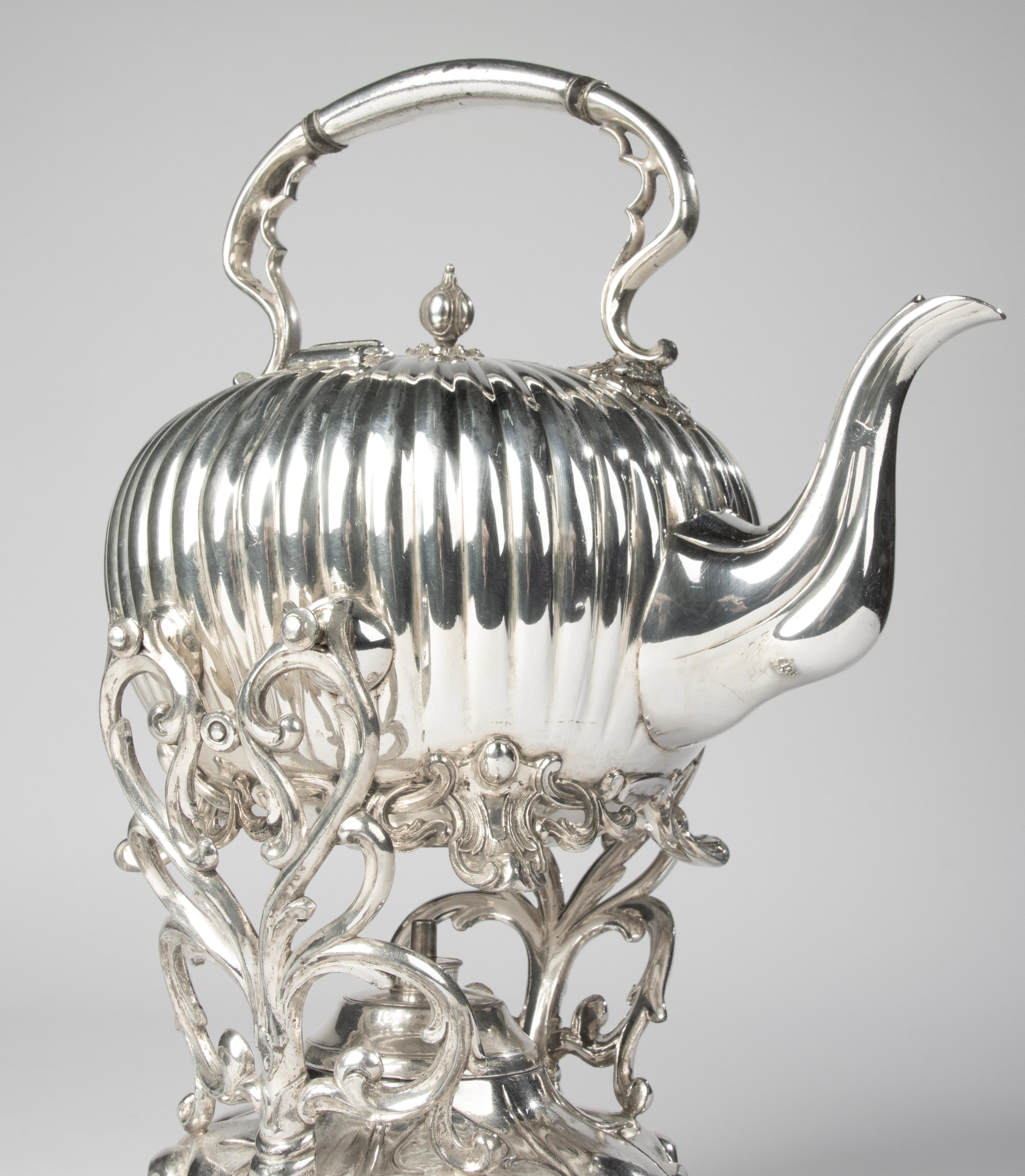 Europeo Teiera a bollitore placcata in argento del XIX secolo su supporto - James Dixon & Sons Sheffield in vendita