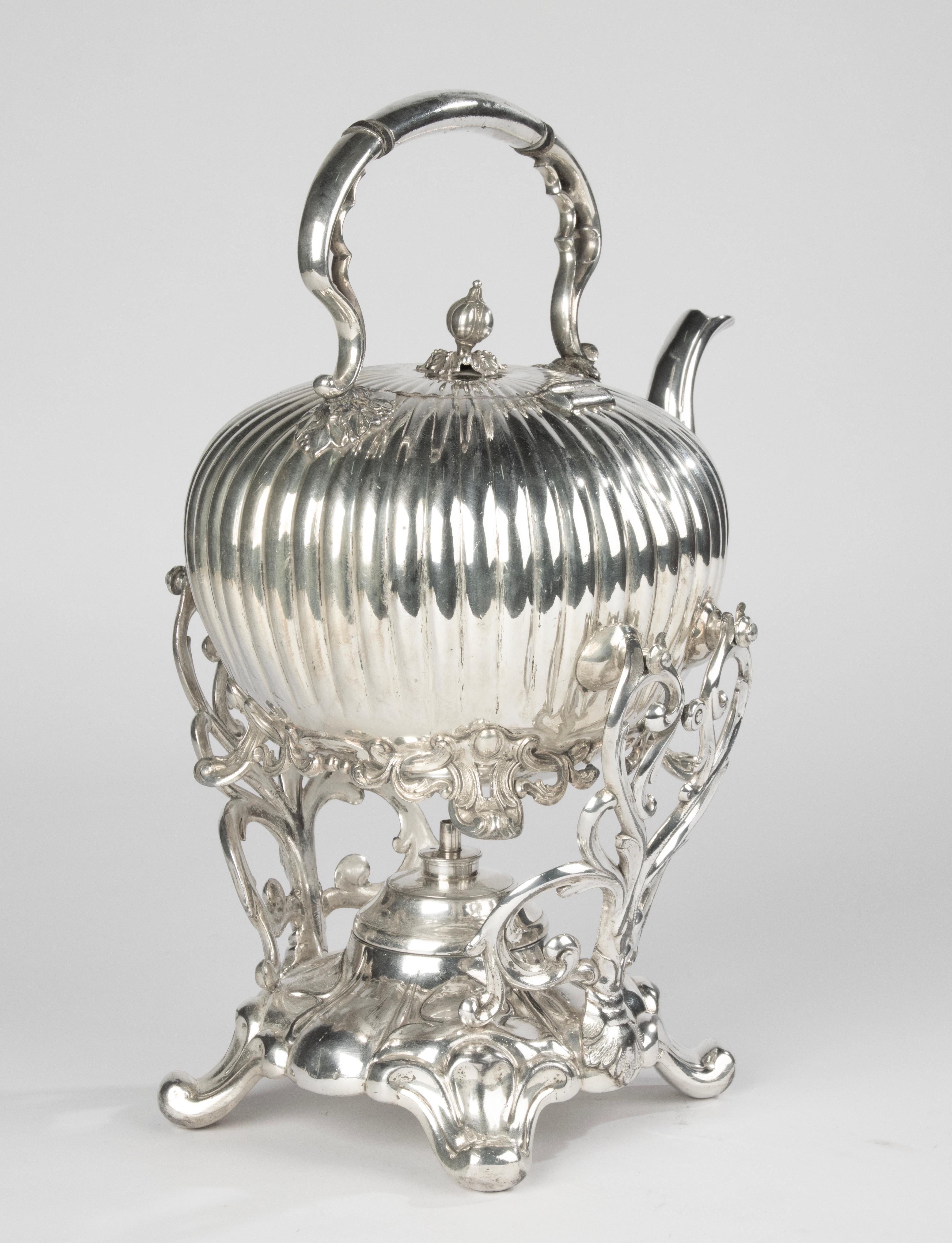 Teiera a bollitore placcata in argento del XIX secolo su supporto - James Dixon & Sons Sheffield In condizioni buone in vendita a Casteren, Noord-Brabant