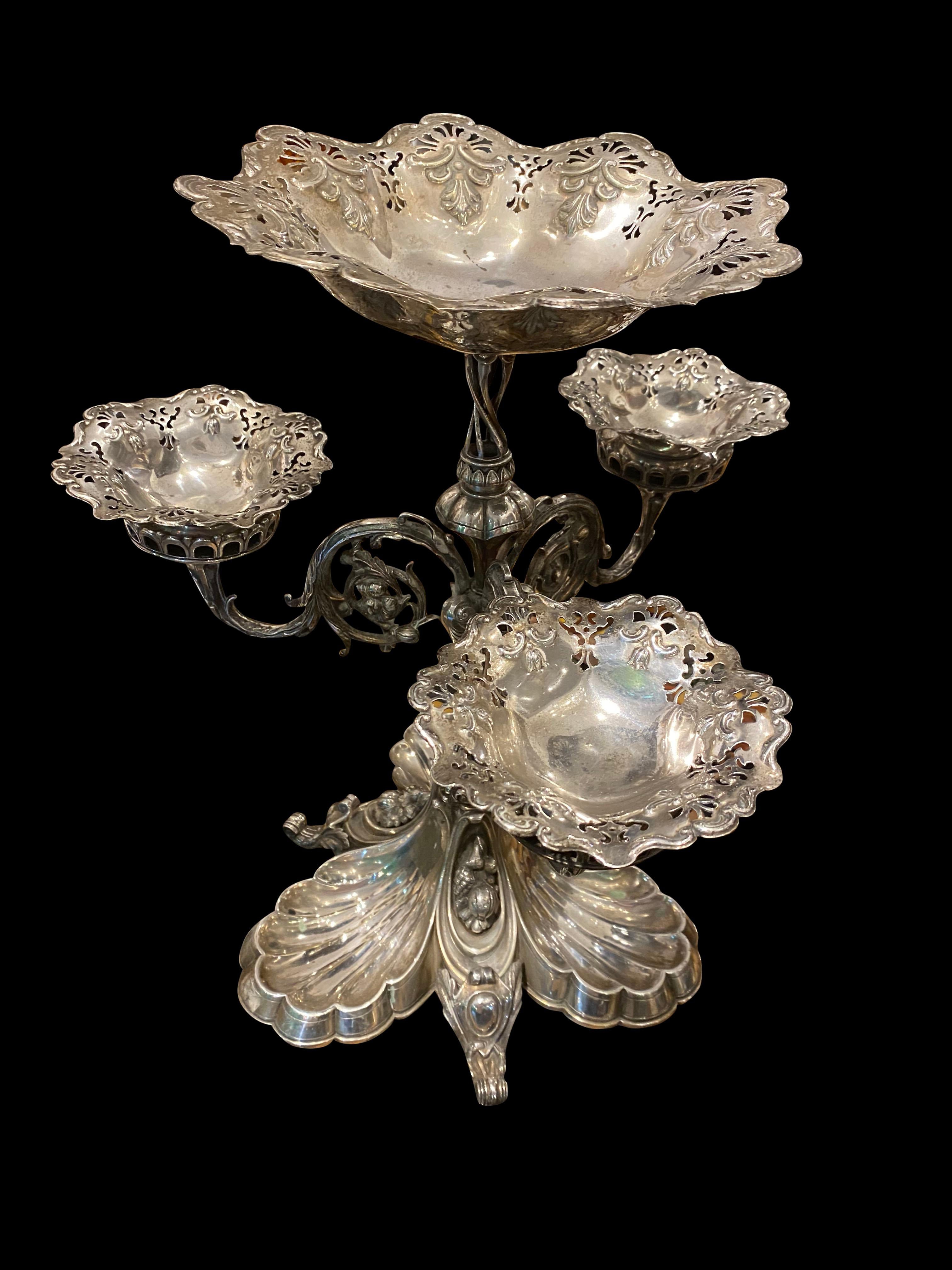 English 19th Century Silver Plated Sweet Dish Centre Piece For Sale