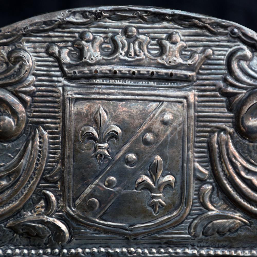 19th Century Silver Repoussé Mirror In Good Condition In London, GB
