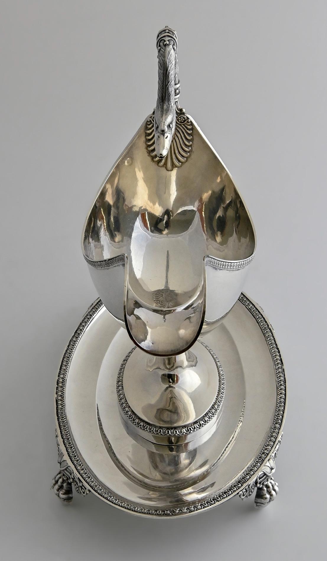 19th Century Silver Sauciere With Stand Paris 1819-1838 Handle Swan Head For Sale 1
