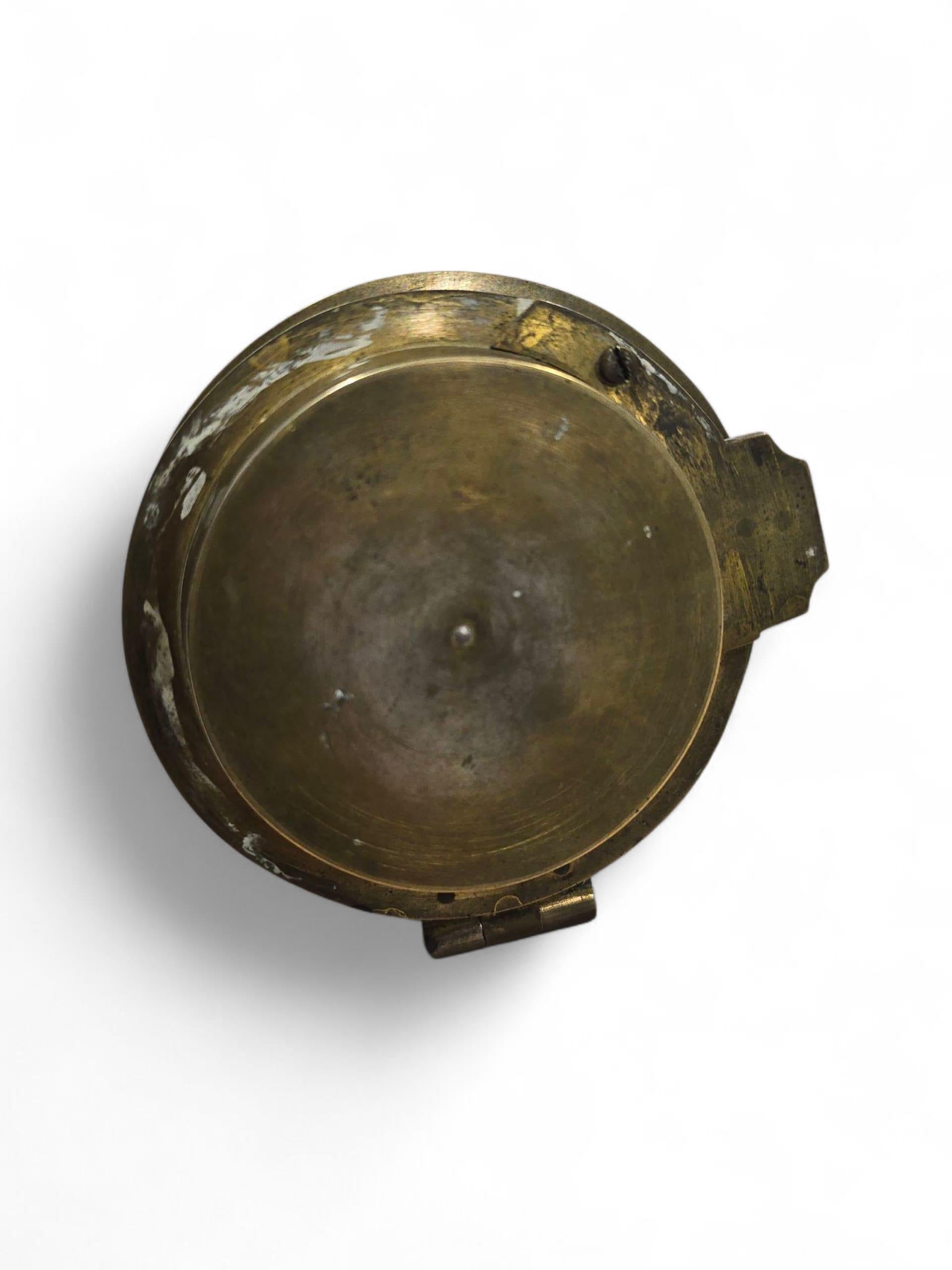 Cadran solaire portatif en bronze argenté et gravé du XIXe siècle en vente 6