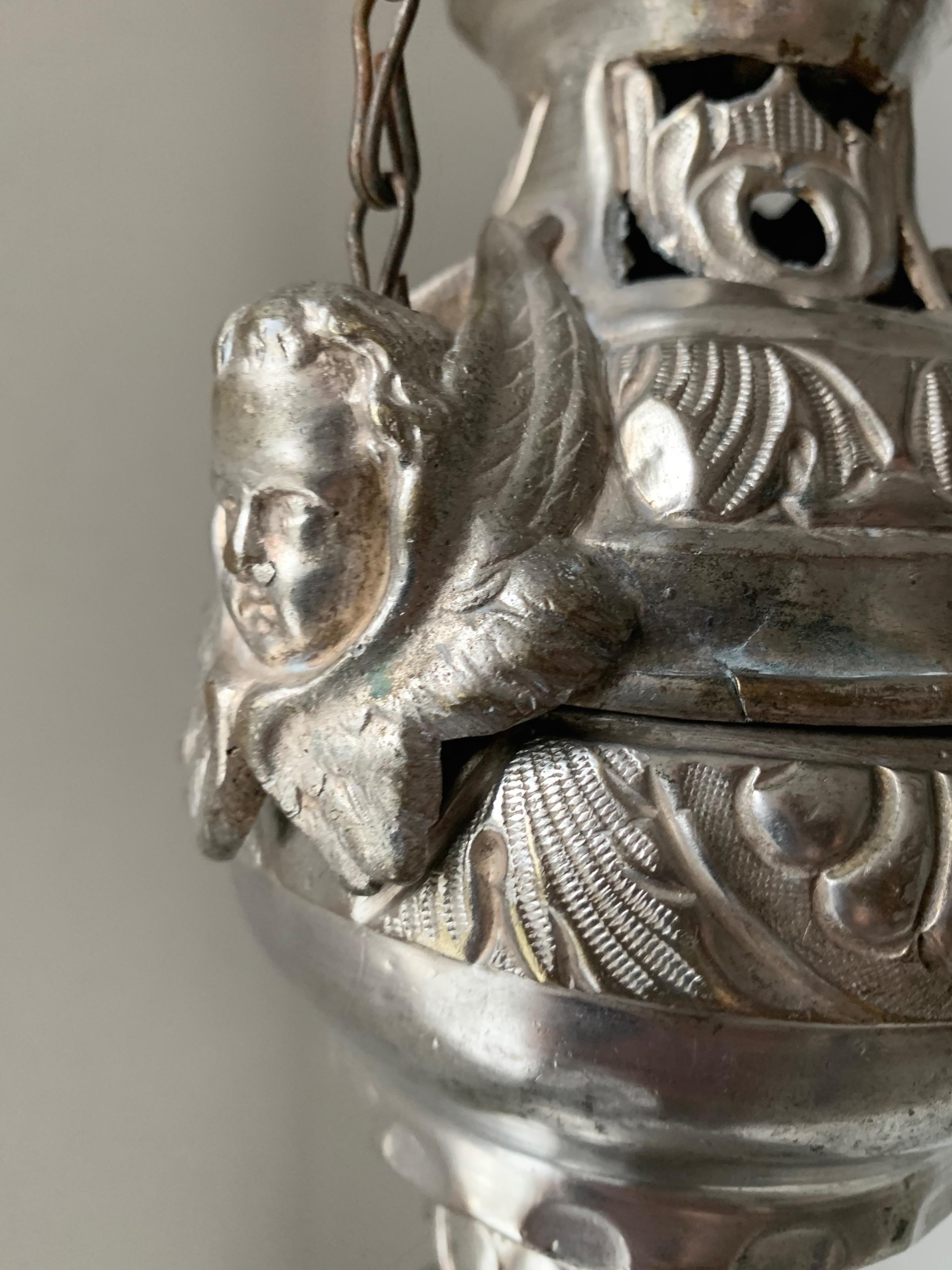 19th Century Silvered Brass Catholic Church Incense Burner with Gothic Bracket In Good Condition In Lisse, NL