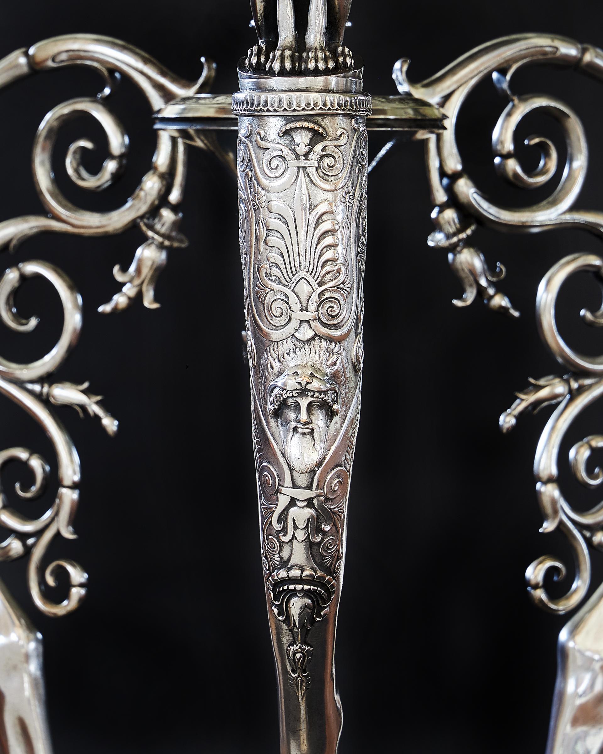 Jardinière Athénienne en bronze argenté du 19ème siècle par Ferdinand Barbedienne en vente 5