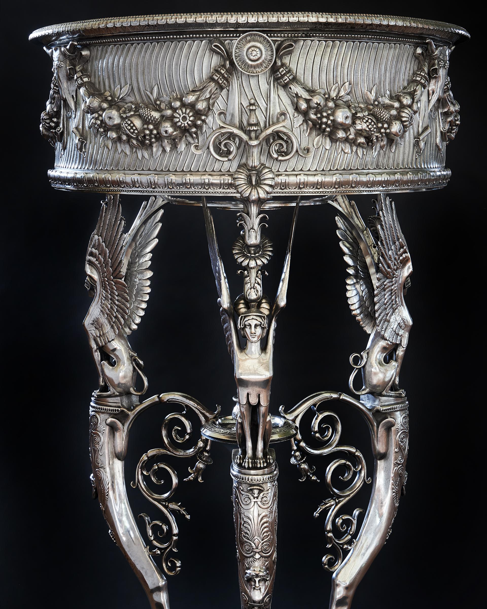 Jardinière Athénienne en bronze argenté du 19ème siècle par Ferdinand Barbedienne en vente 6