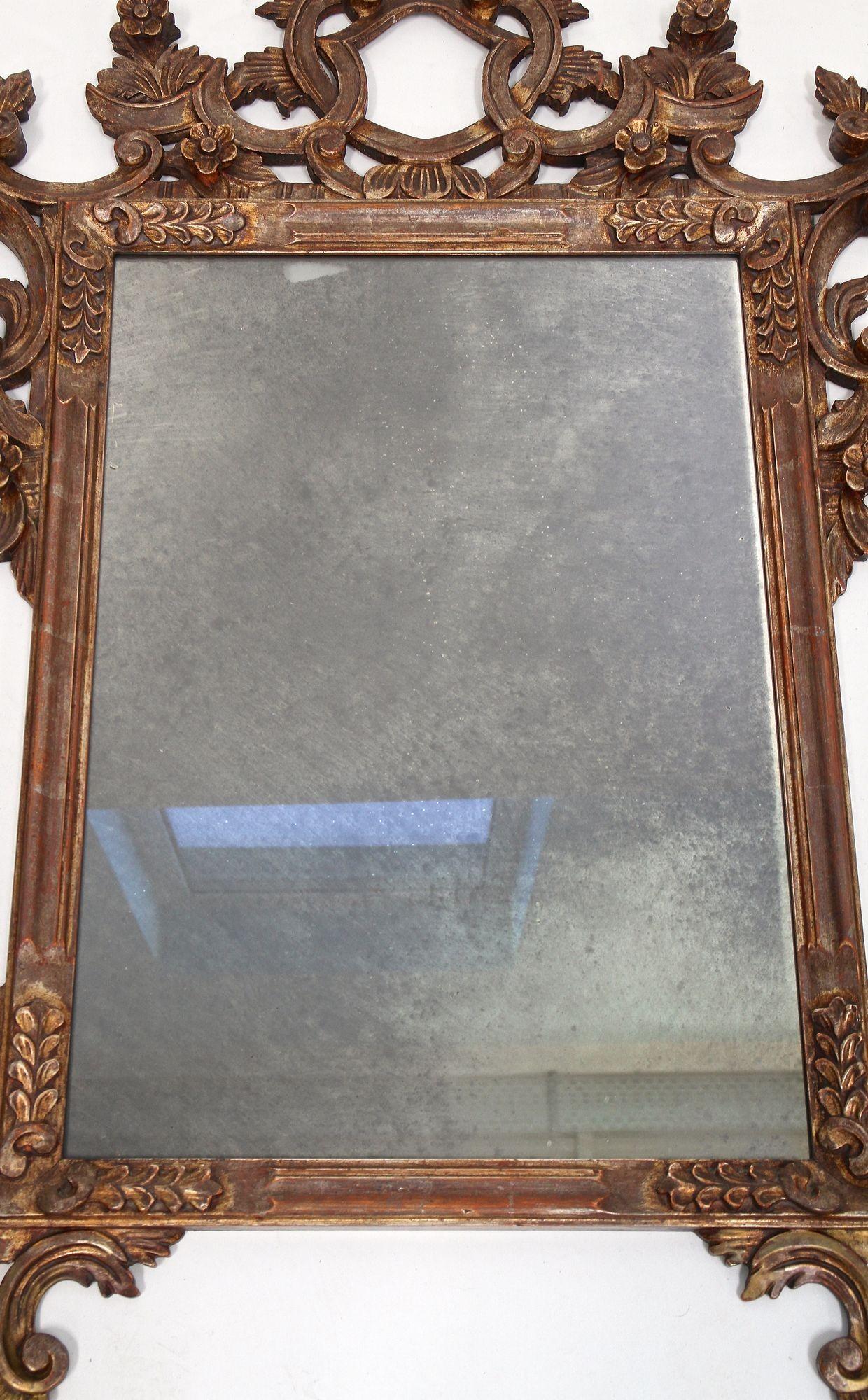 Miroir mural vénitien argenté/ bronzé du 19ème siècle, sculpté à la main, Italie vers 1840 en vente 5