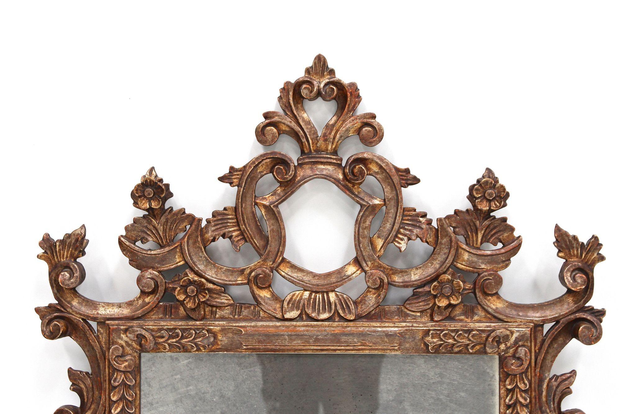 Effet bronze Miroir mural vénitien argenté/ bronzé du 19ème siècle, sculpté à la main, Italie vers 1840 en vente