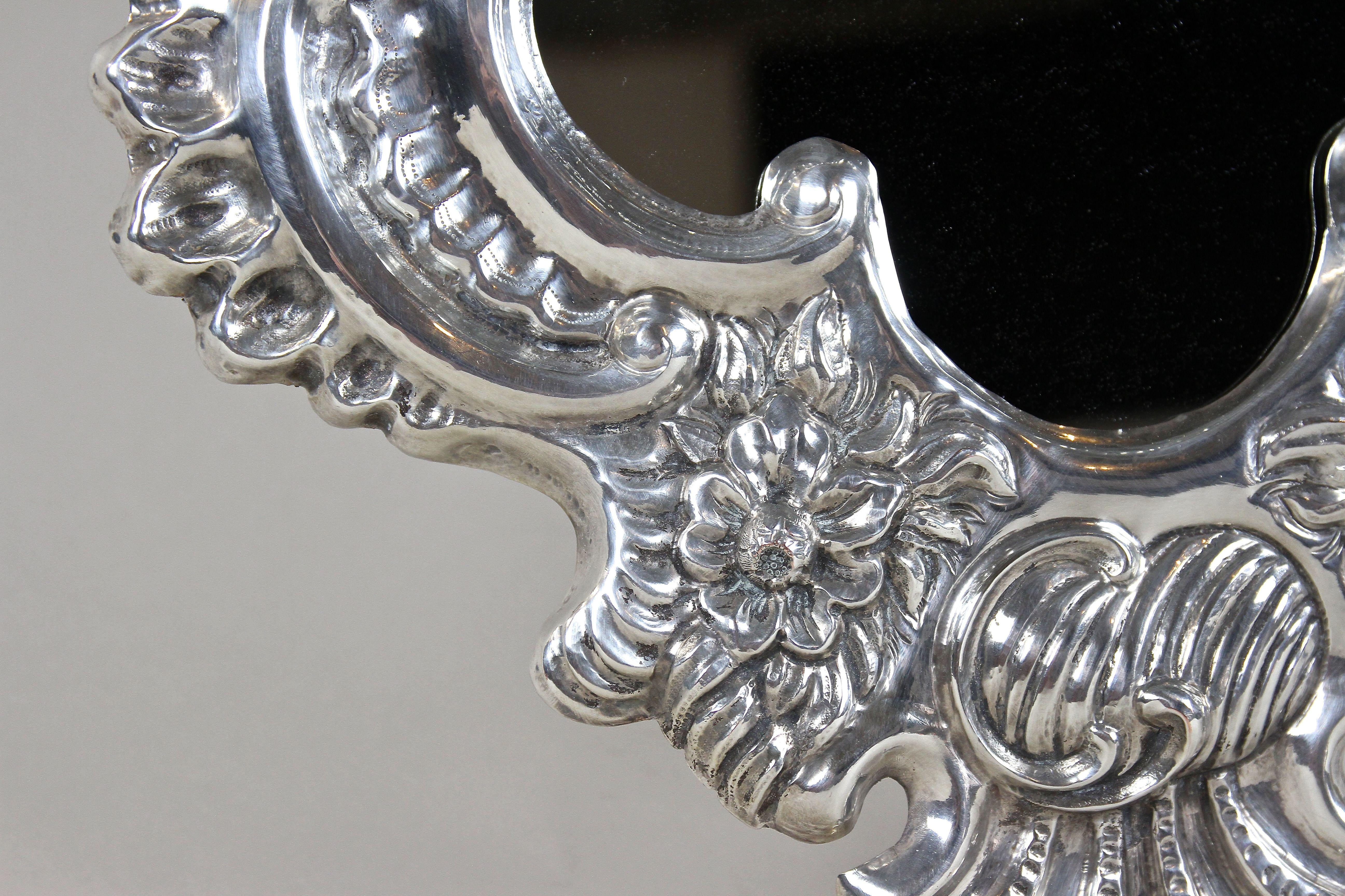 Espejo de pared veneciano plateado del siglo XIX, Italia, hacia 1890 en venta 11