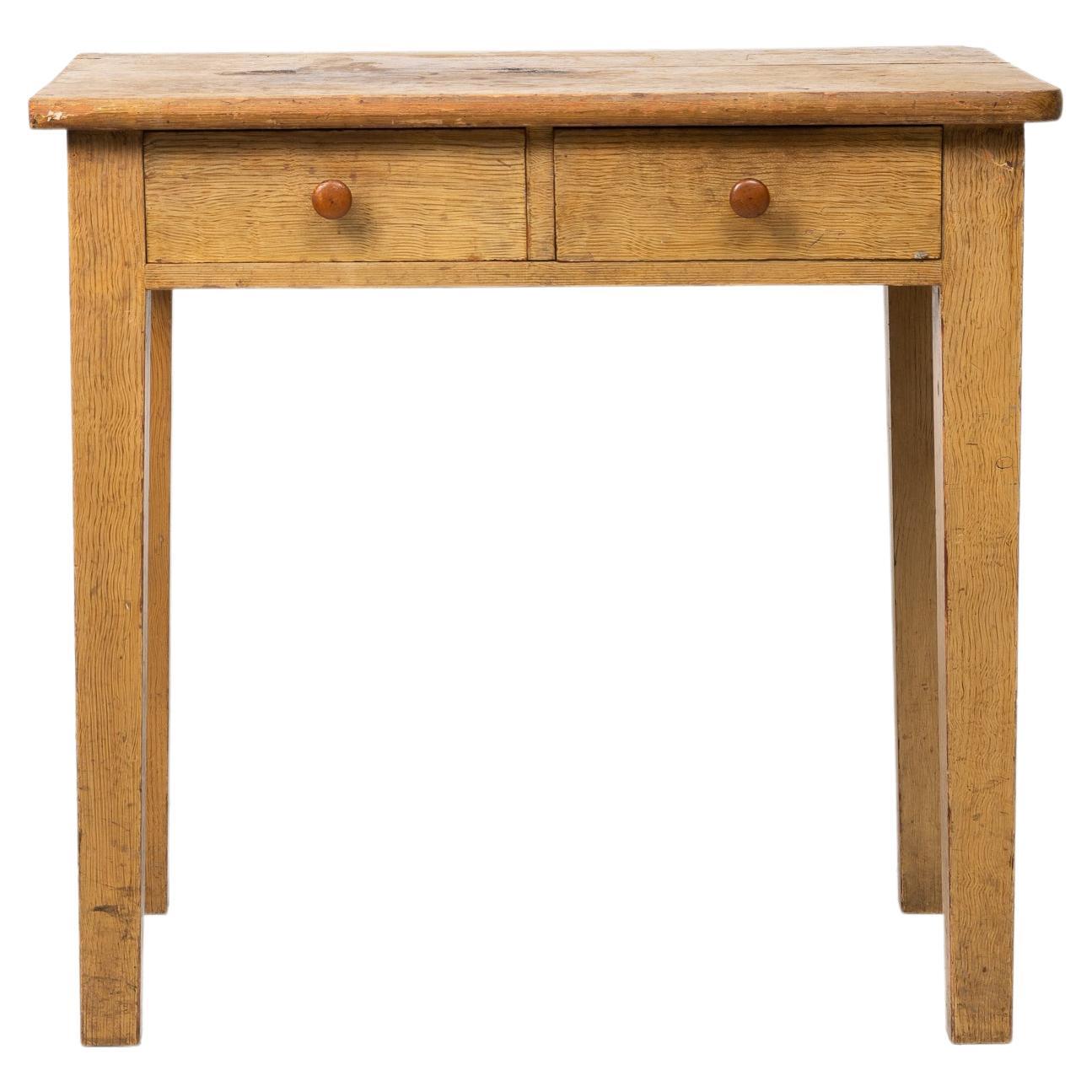 19th Century Simple Swedish Faux Paint Side Table For Sale