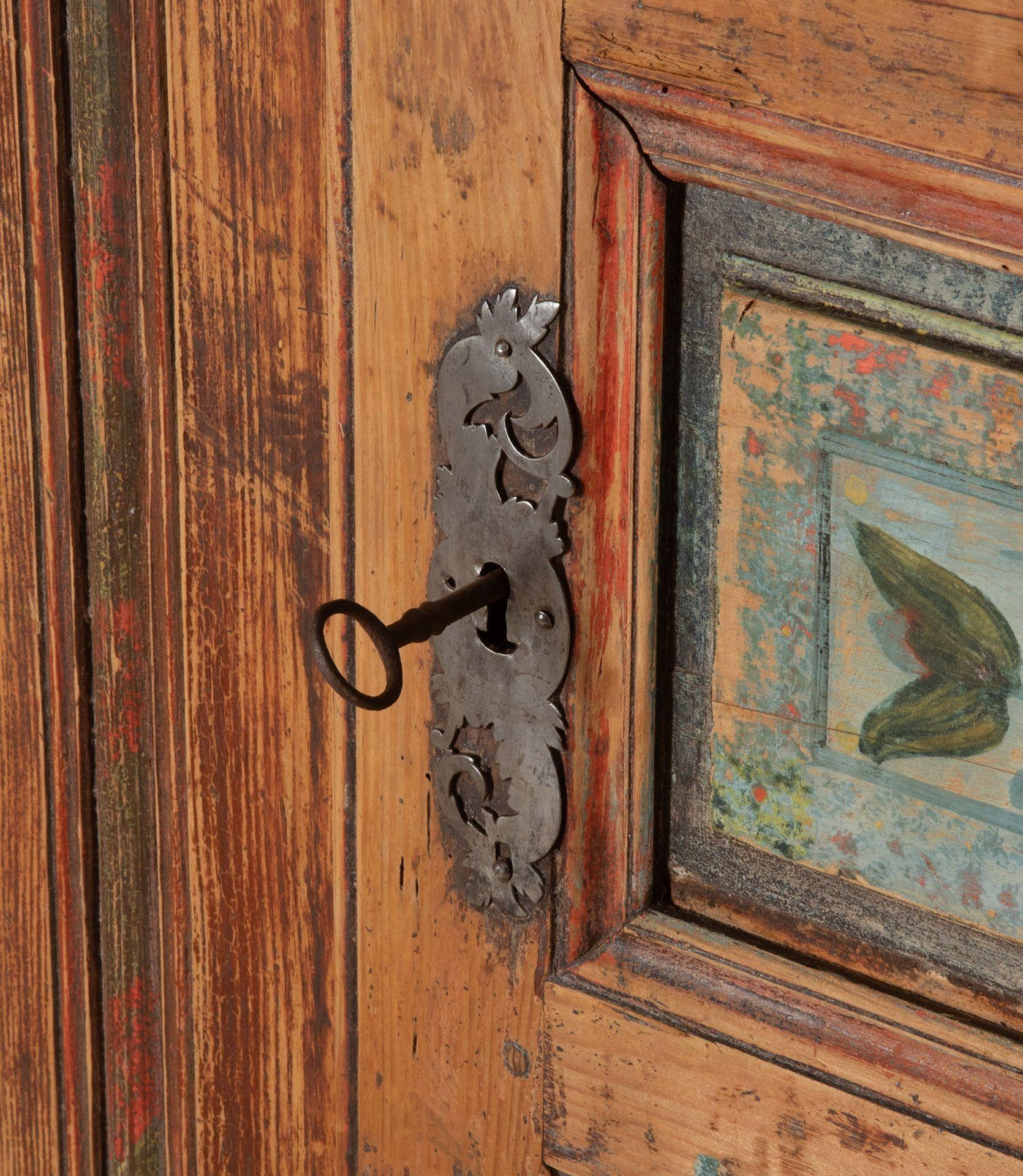 19th Century Single Door Armoire with Original Floral Painted Decoration In Good Condition For Sale In Gloucestershire, GB
