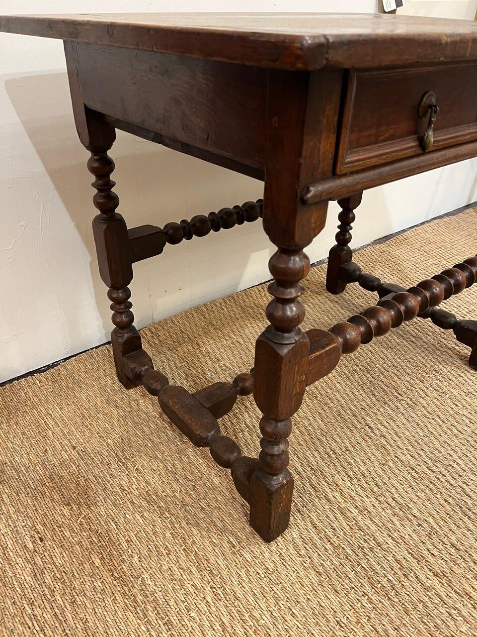 English 19th Century Single Drawer Bobbin Leg Table