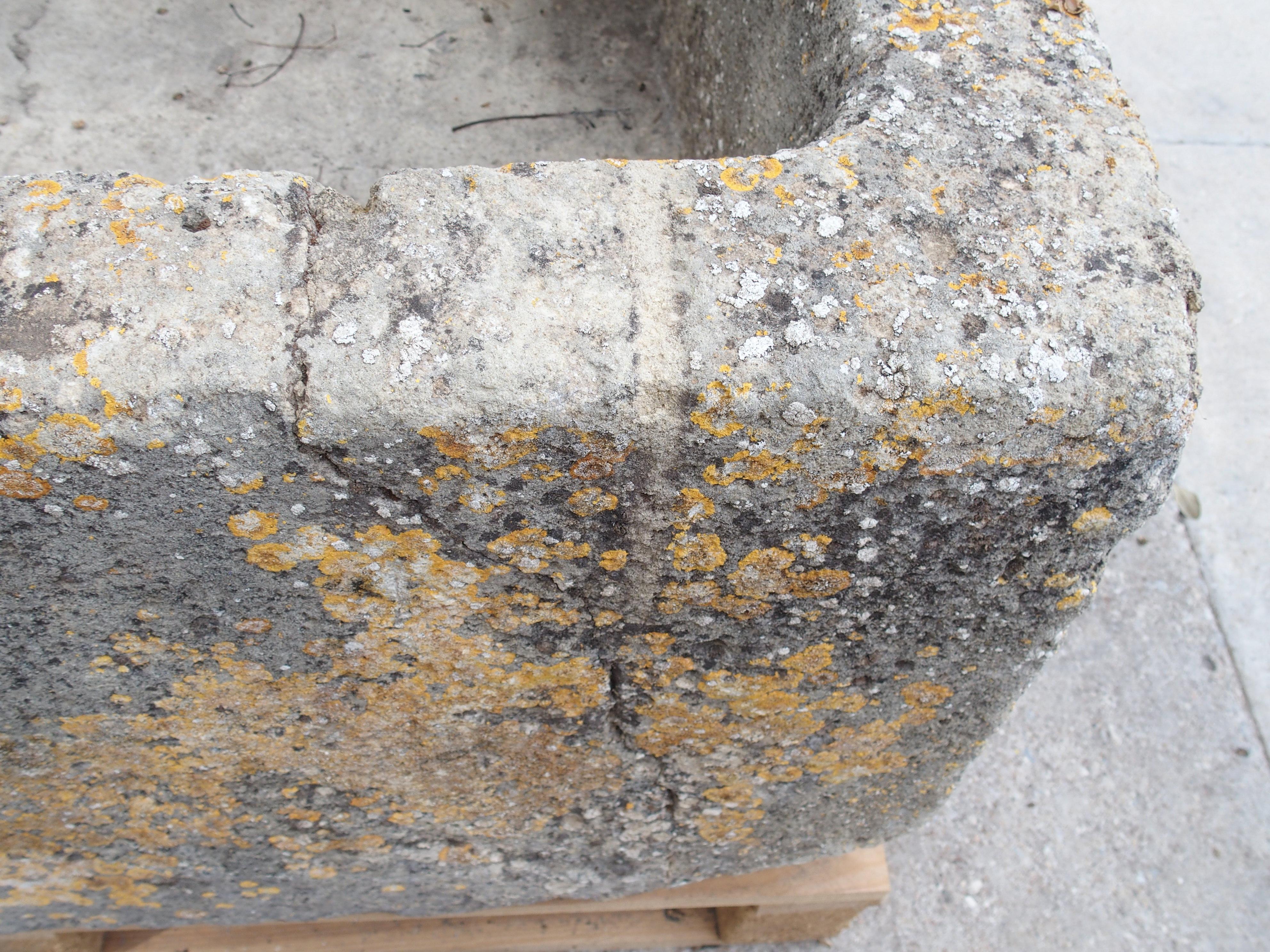 19th Century Single Limestone Block Lavoir Wash Trough from Burgundy, France For Sale 1