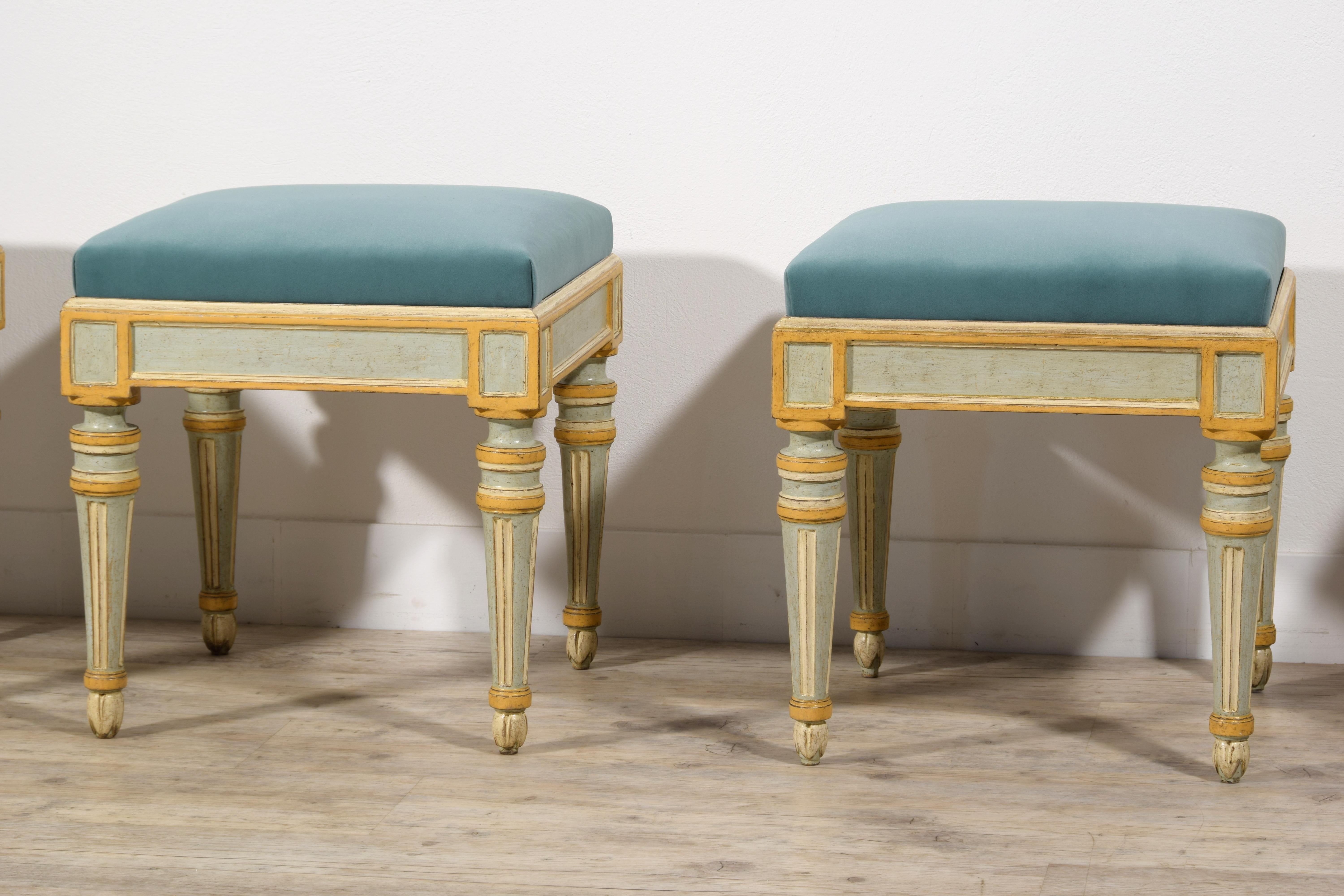 19th Century, Six Italian Neoclassical Lacquered Wood Benches  For Sale 9