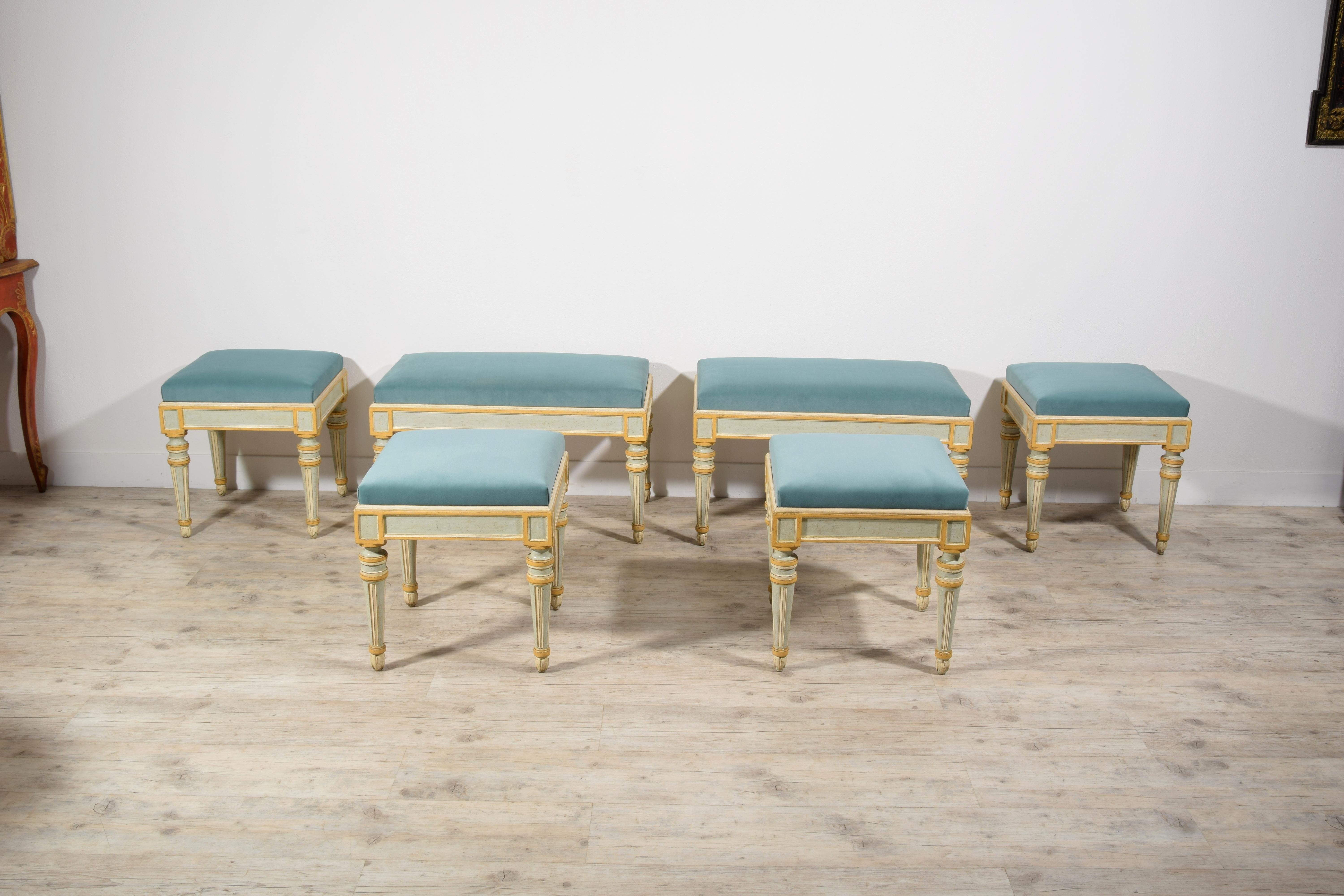 19th Century, Six Italian Neoclassical Lacquered Wood Benches For Sale 15