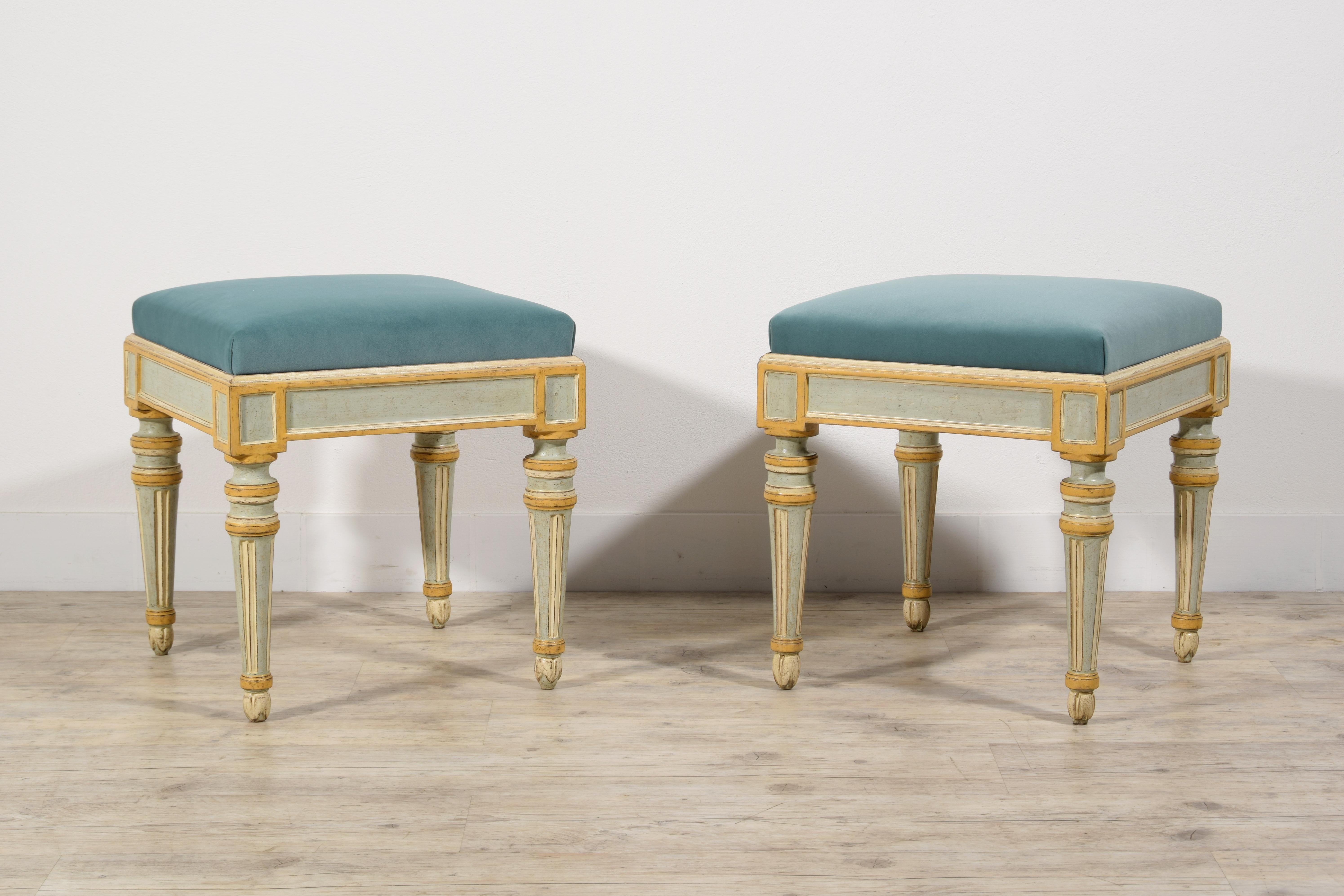 19th Century, Six Italian Neoclassical Lacquered Wood Benches For Sale 3