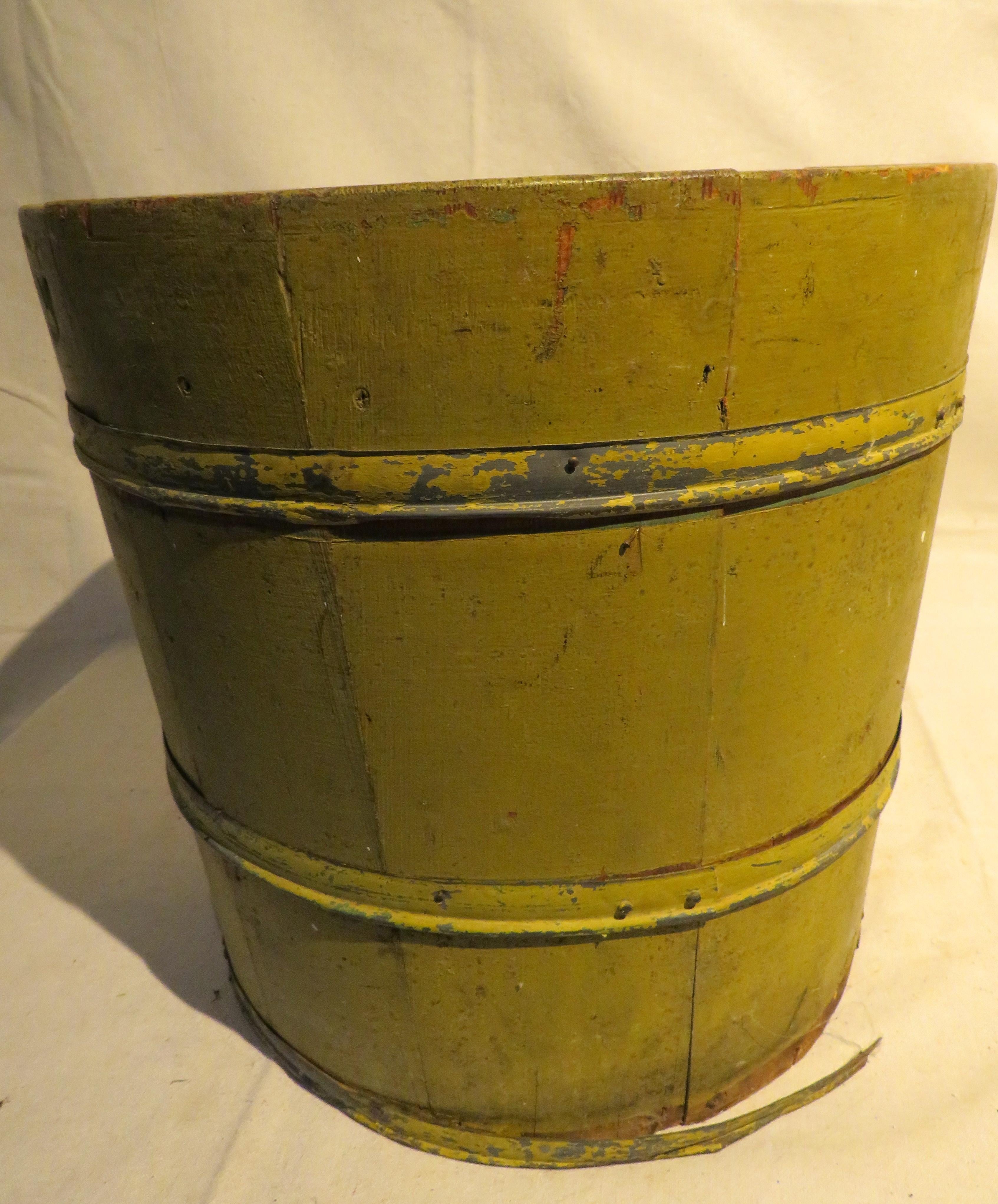 19th Century Slat Bucket in Yellow Paint For Sale 2